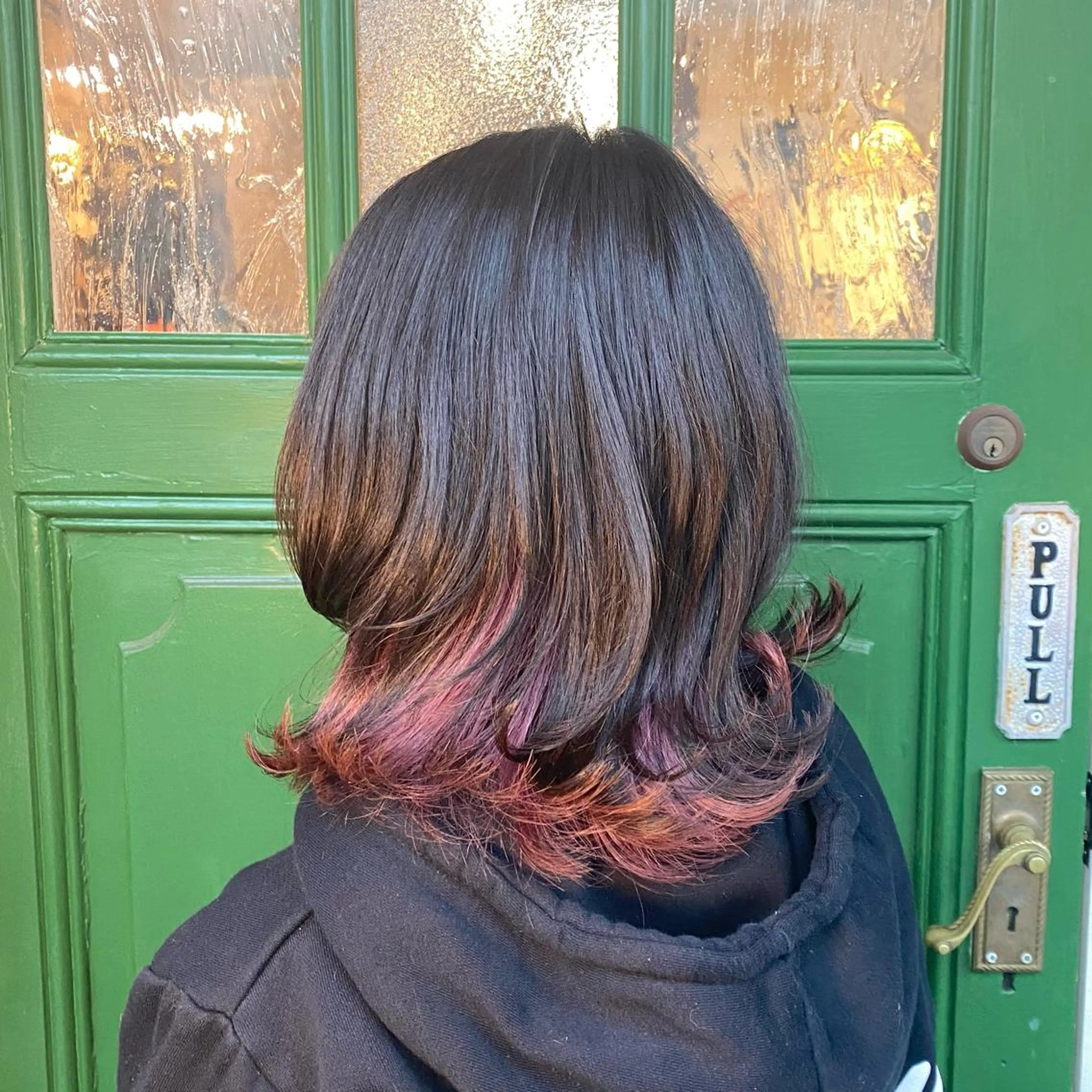 ミディアム カラー ブリーチ インナーカラー ピンクカラー カット ヘアカラー トリートメント ヘッドスパ BRITS 渡辺 菜々子のヘアスタイル