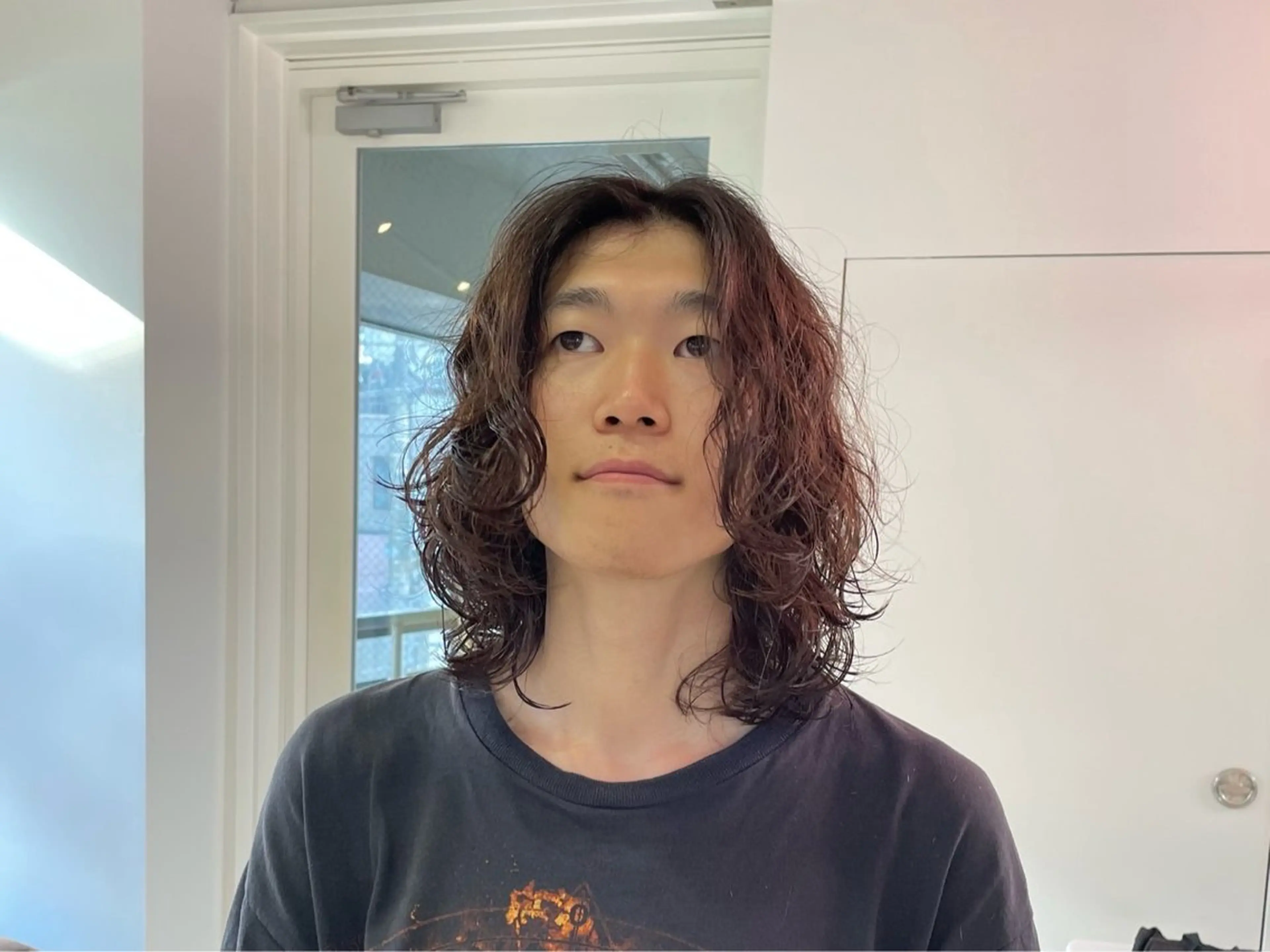 ミディアム パーマ メンズ ダメージレス艶カラー MISAKI🦋のヘアスタイル