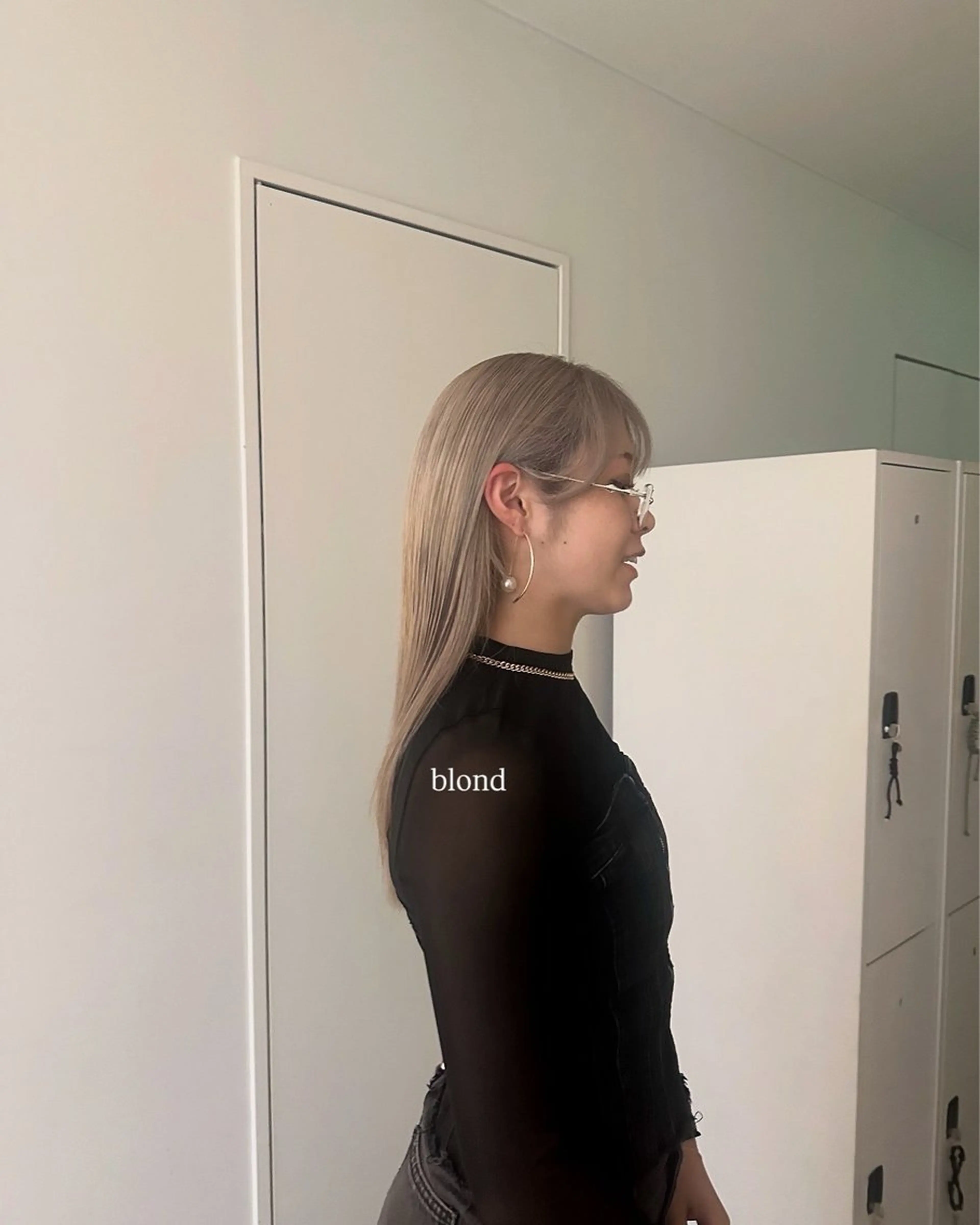 ロング カラー ブリーチ ブロンド ブリーチなしカラー カット ヘアカラー トリートメント 髪質改善/似合わせ カラー/レイヤーのヘアスタイル