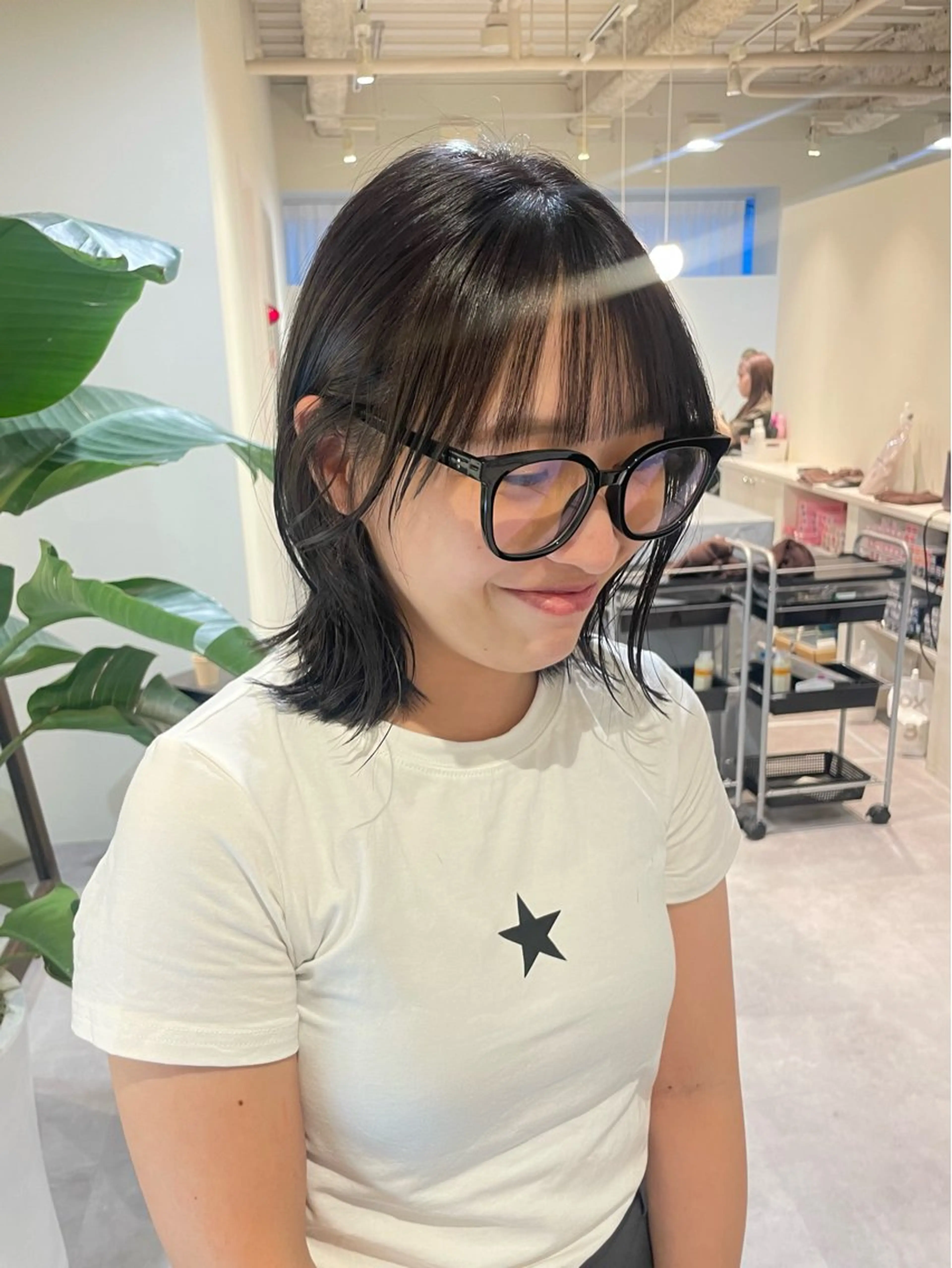 ミディアム カラー カット ヘアカラー トリートメント 若月 あやかのヘアスタイル