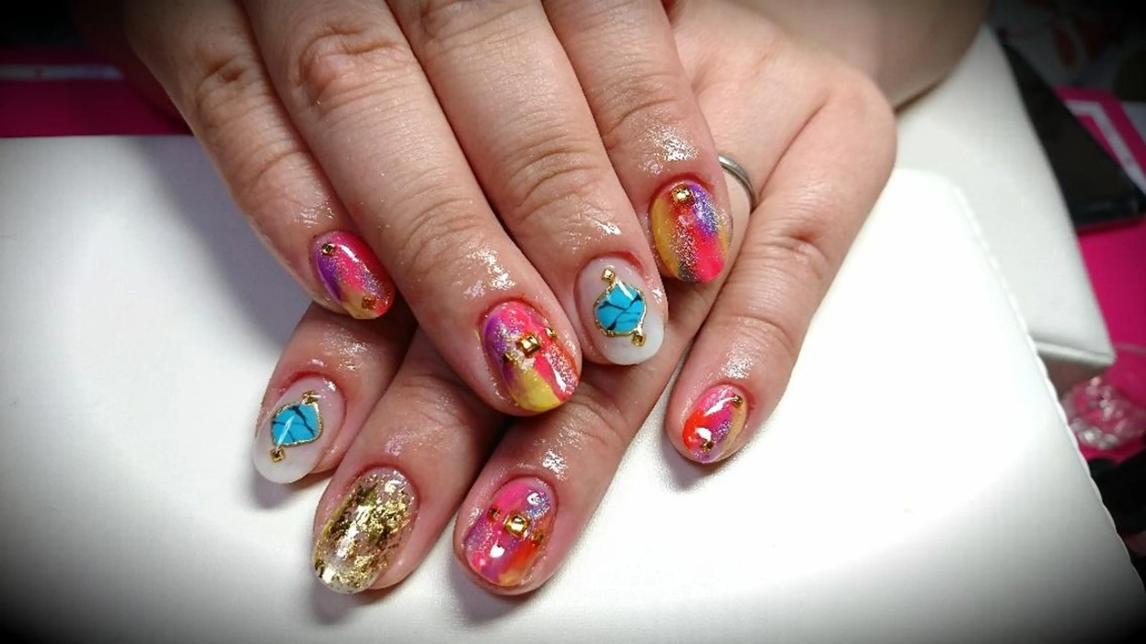 ネイル 持ち込み ニュアンスネイル nail yukkoのネイルデザイン