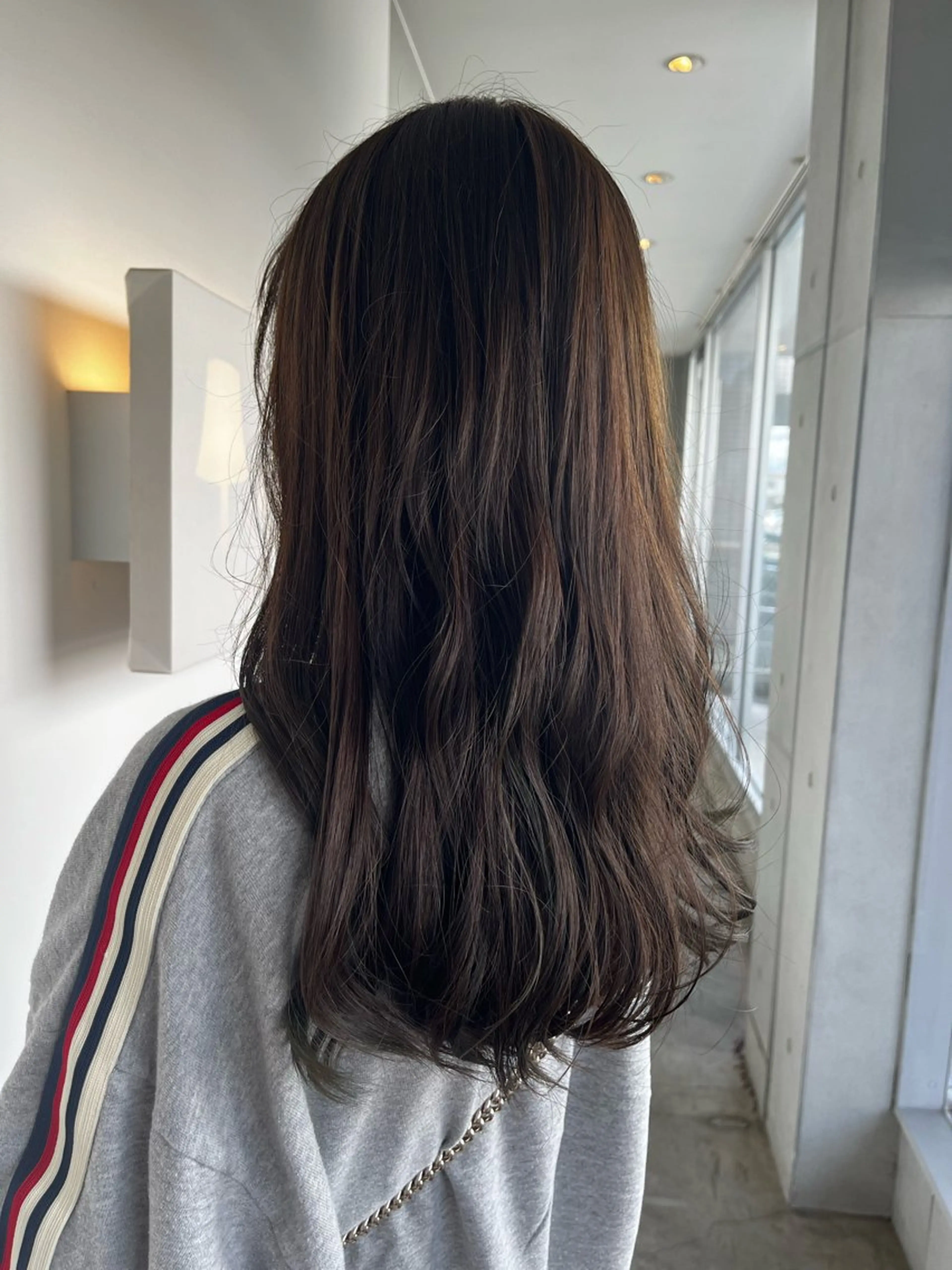 セミロング アッシュ sharon所属・おせ ちさとのヘアスタイル