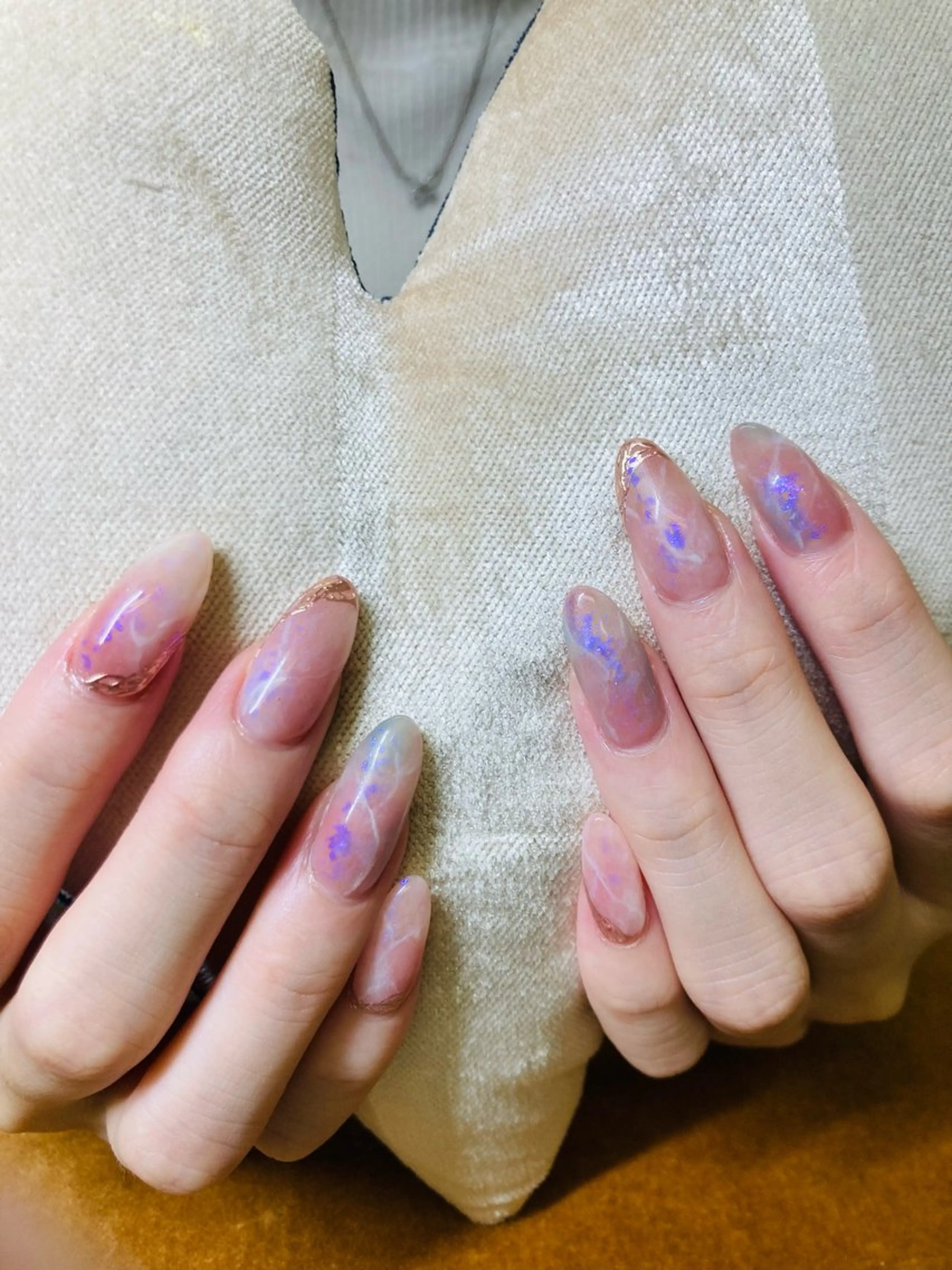 ネイル ECLAT エクラ所属・寺山 千鶴のネイルデザイン