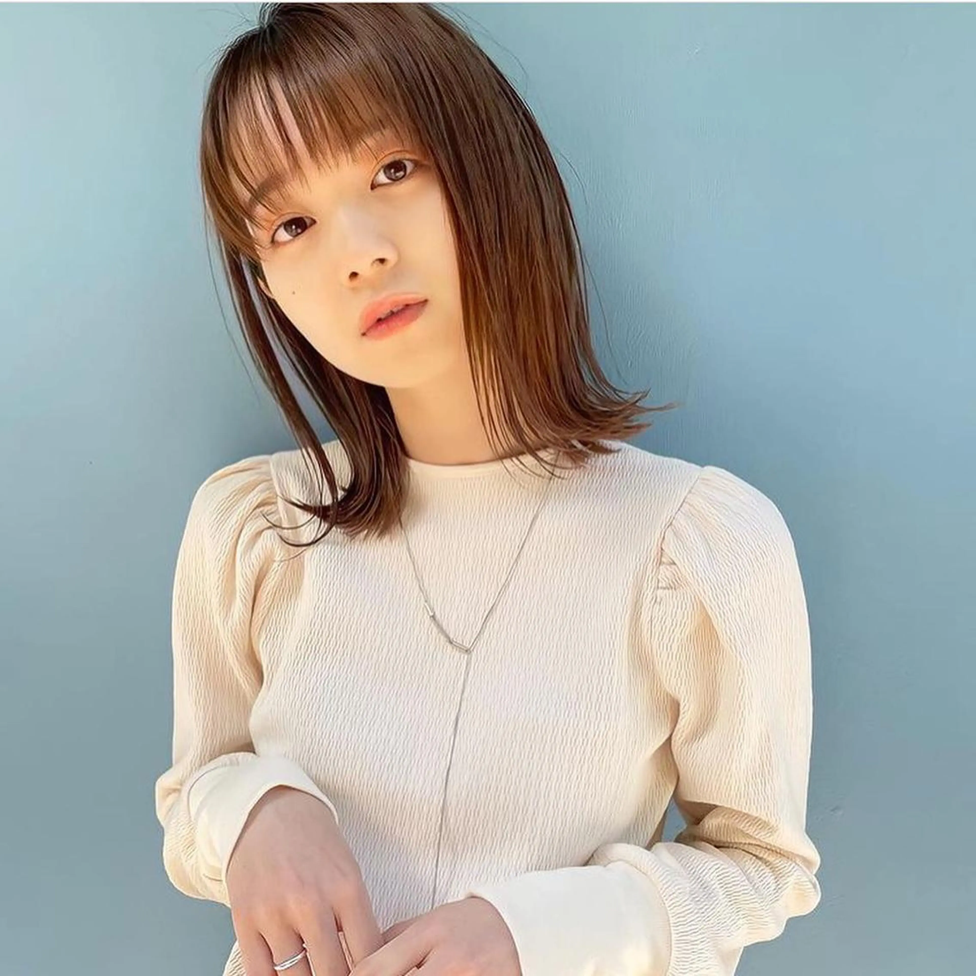 ミディアム カラー ヘアアレンジ ベージュカラー グレージュ ハイライトカラー ミルクティーベージュ くせ毛 韓国/髪質改善💘 櫻井かれんのヘアスタイル