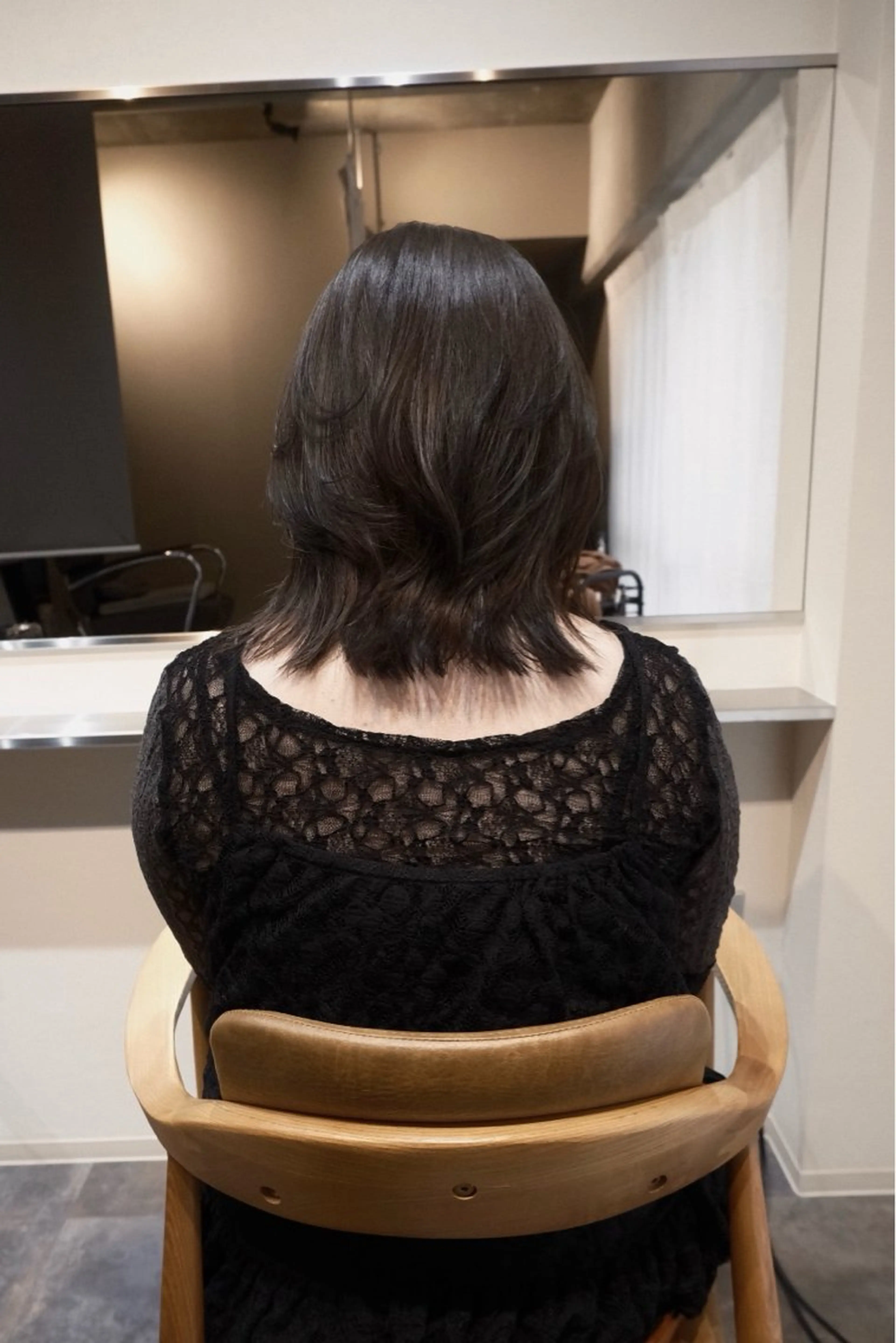 ミディアム カラー カット ヘアカラー トリートメント ヘアセット ハルカ/透け感カラー /顔周りレイヤーのヘアスタイル