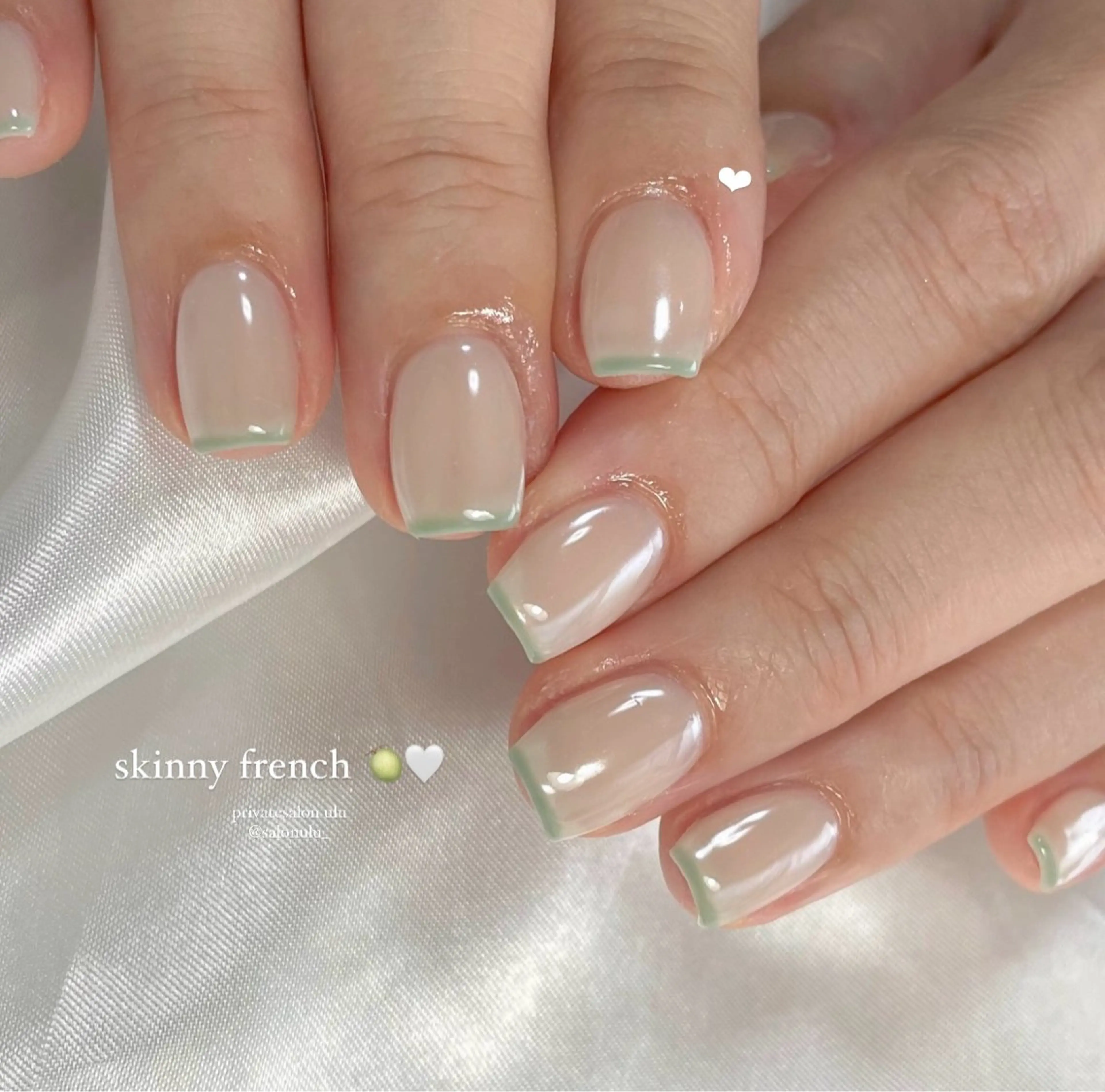 ネイル オーロラネイル ハンドネイル private salon uluのネイルデザイン