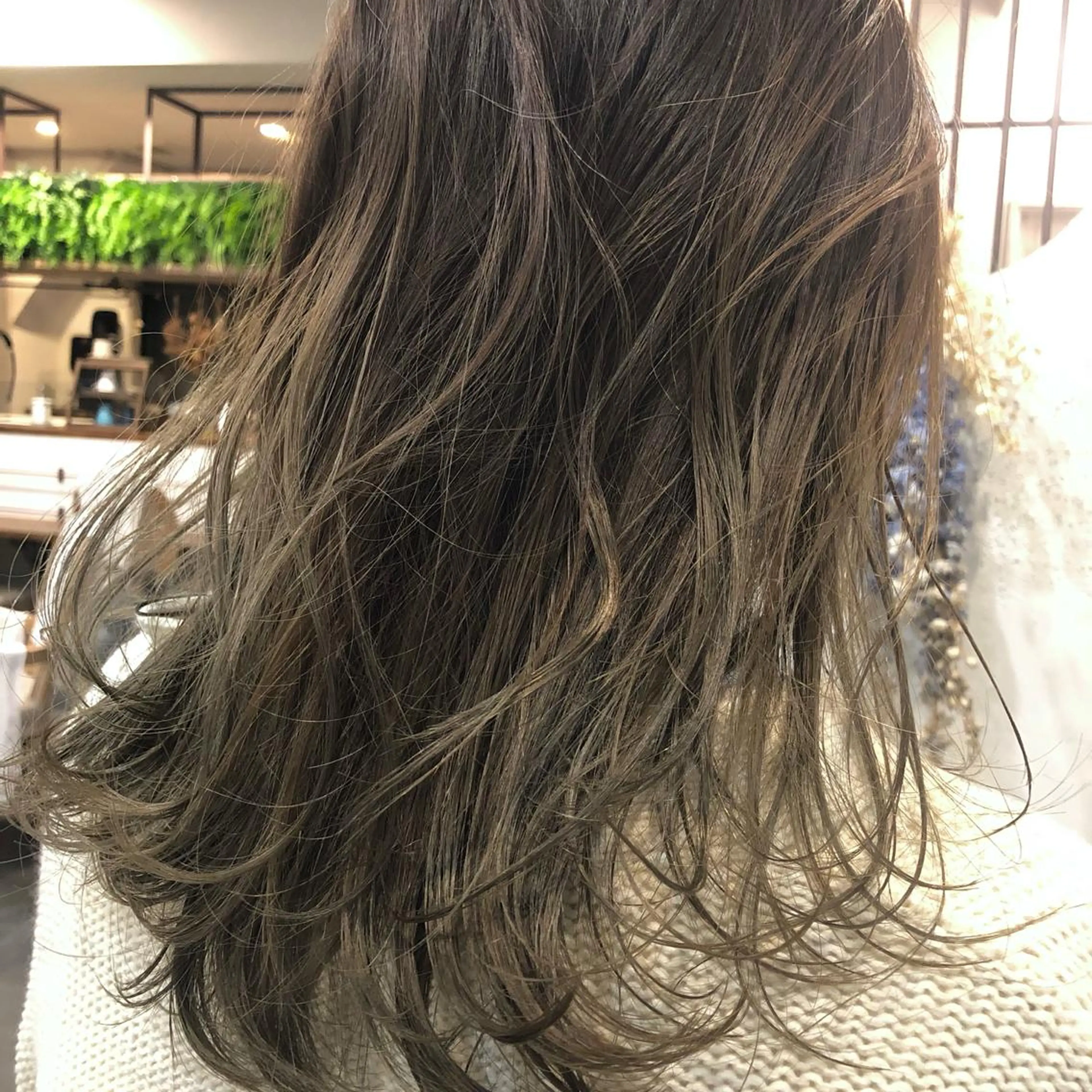 ロング カラー グラデーションカラー Gardenhair 小笠原篤矢ショートのヘアスタイル