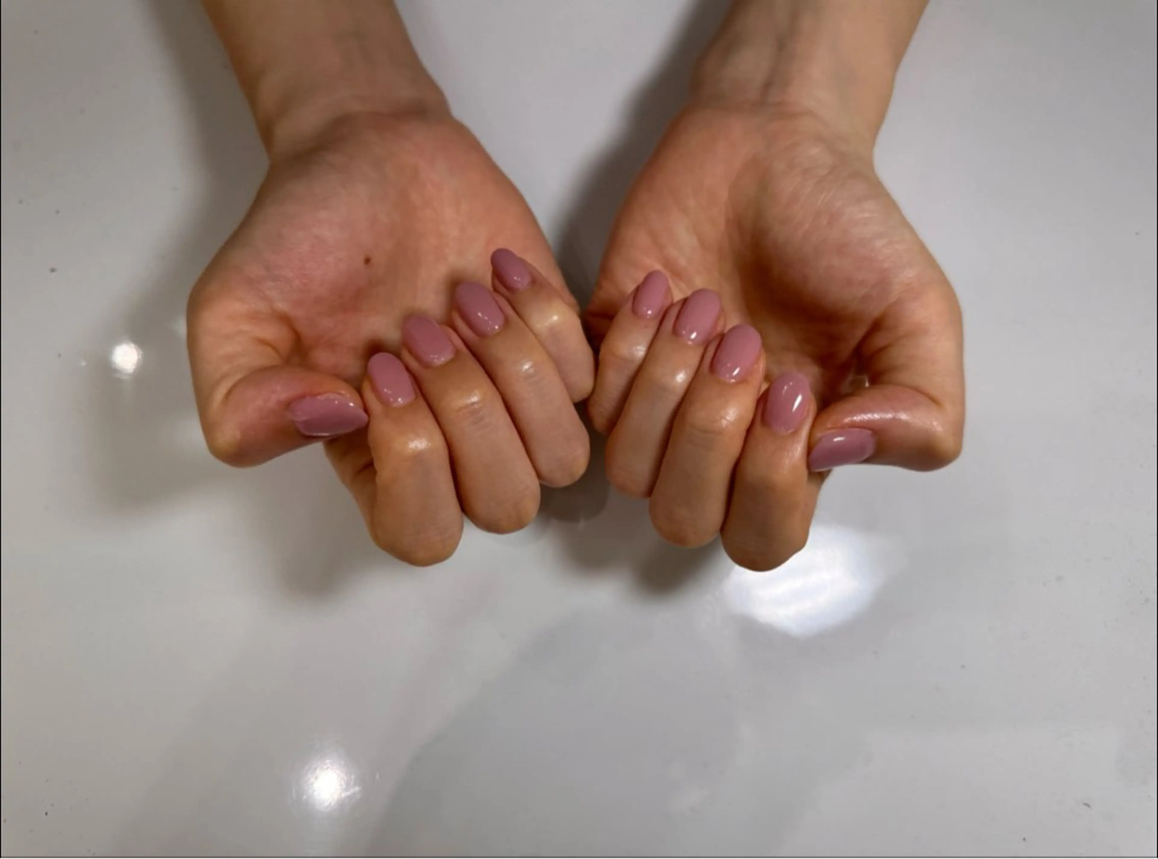 ネイル ワンカラーネイル Buena所属・miu "のネイルデザイン