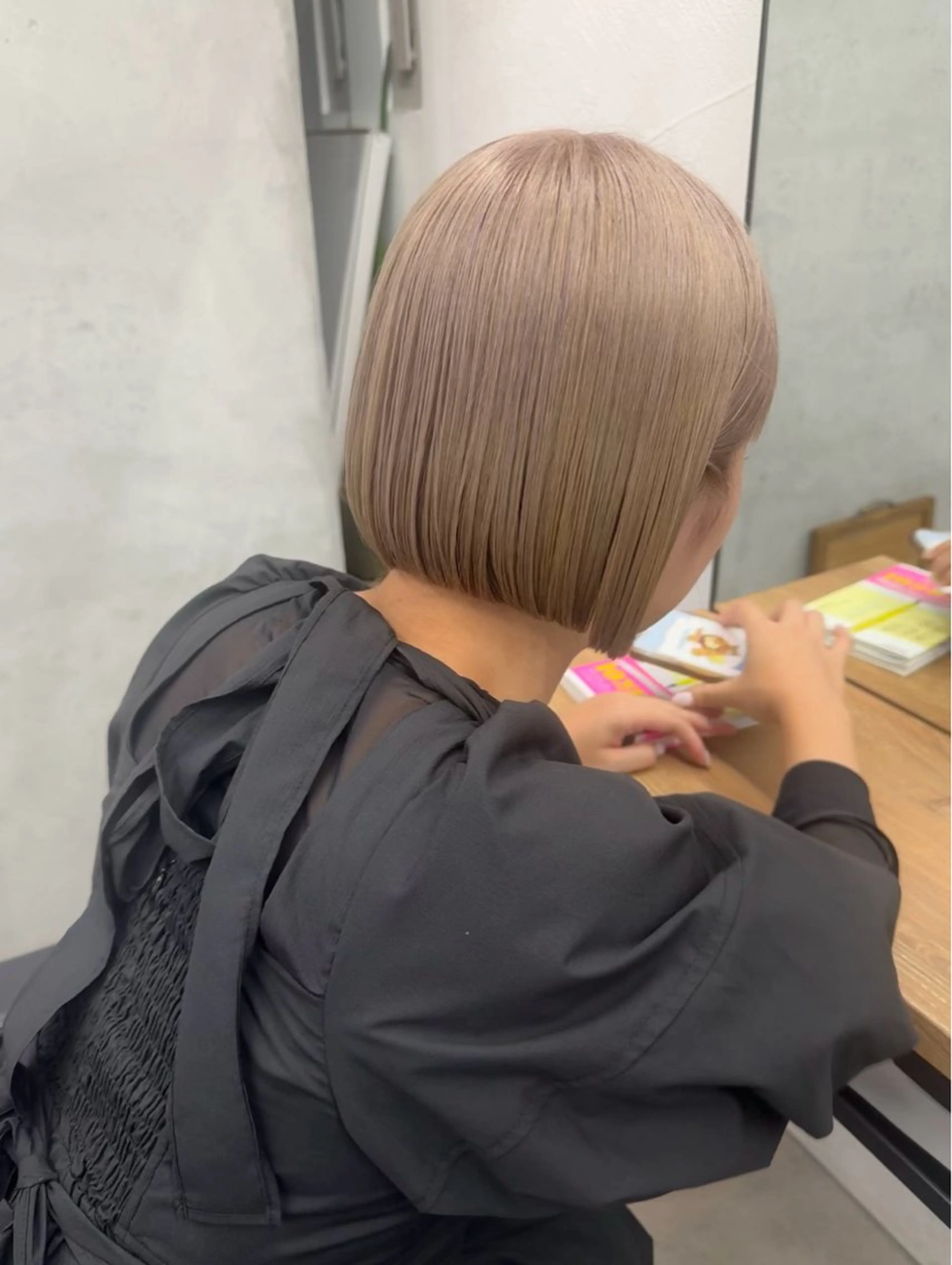 ショート カラー カット ヘアカラー トリートメント Rico / bob/グレージュのヘアスタイル