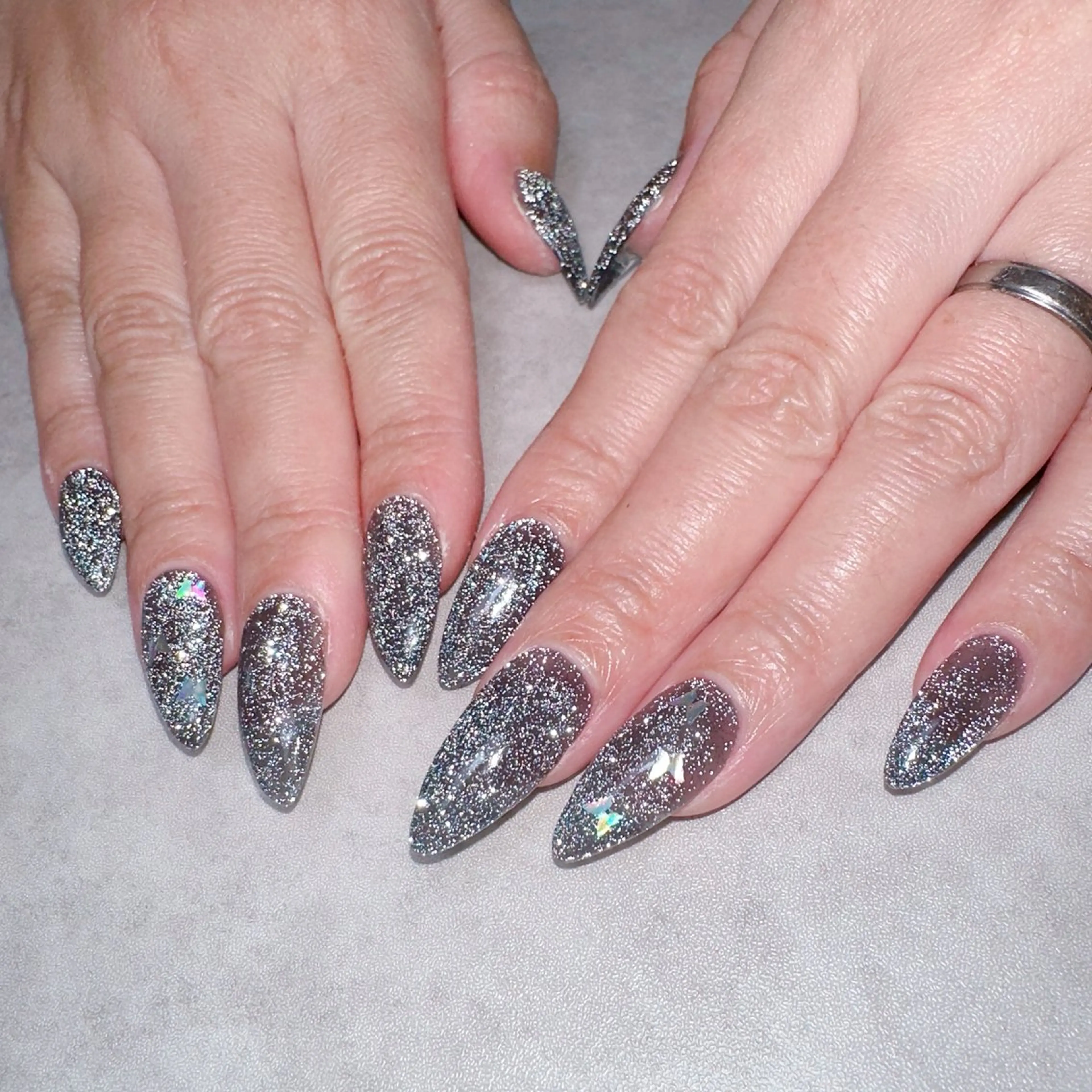 マツエク・マツパ nefer神栖所属・Nefer 鈴木のネイルデザイン