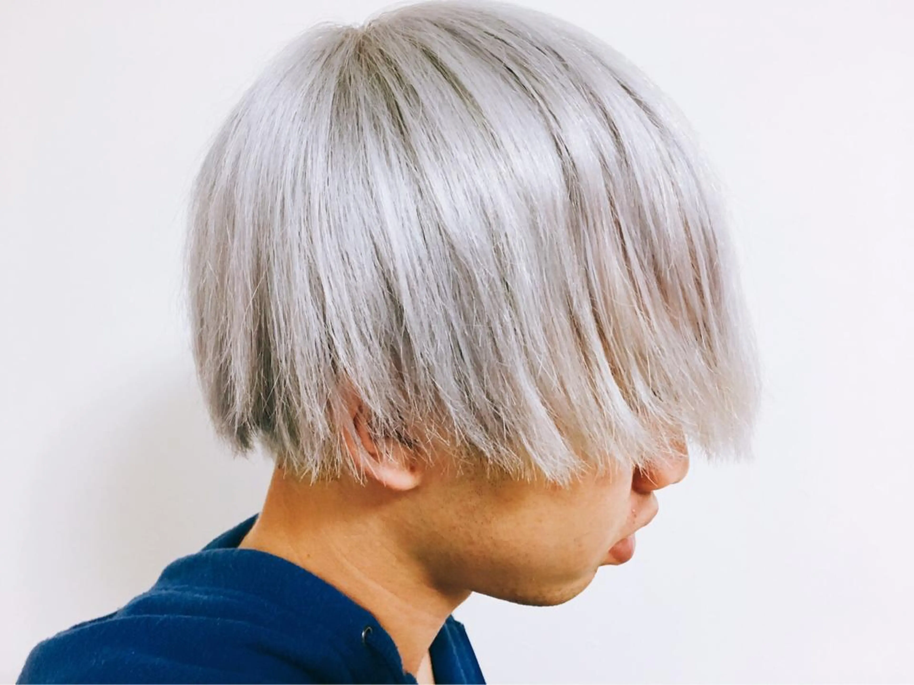 ショート ヘアカラー 田邉 知樹のヘアスタイル