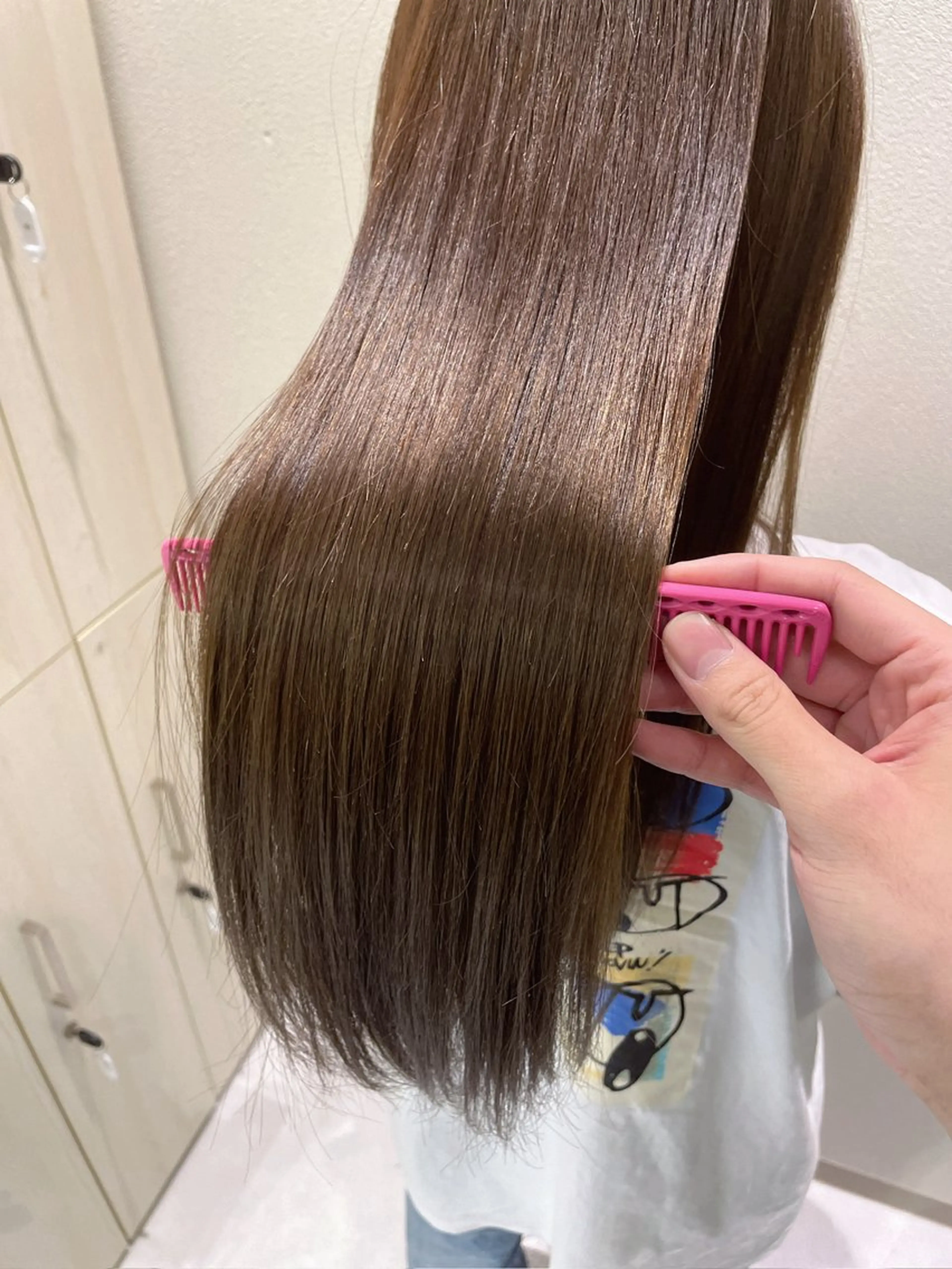 カラー Riku 艶カラーのヘアスタイル