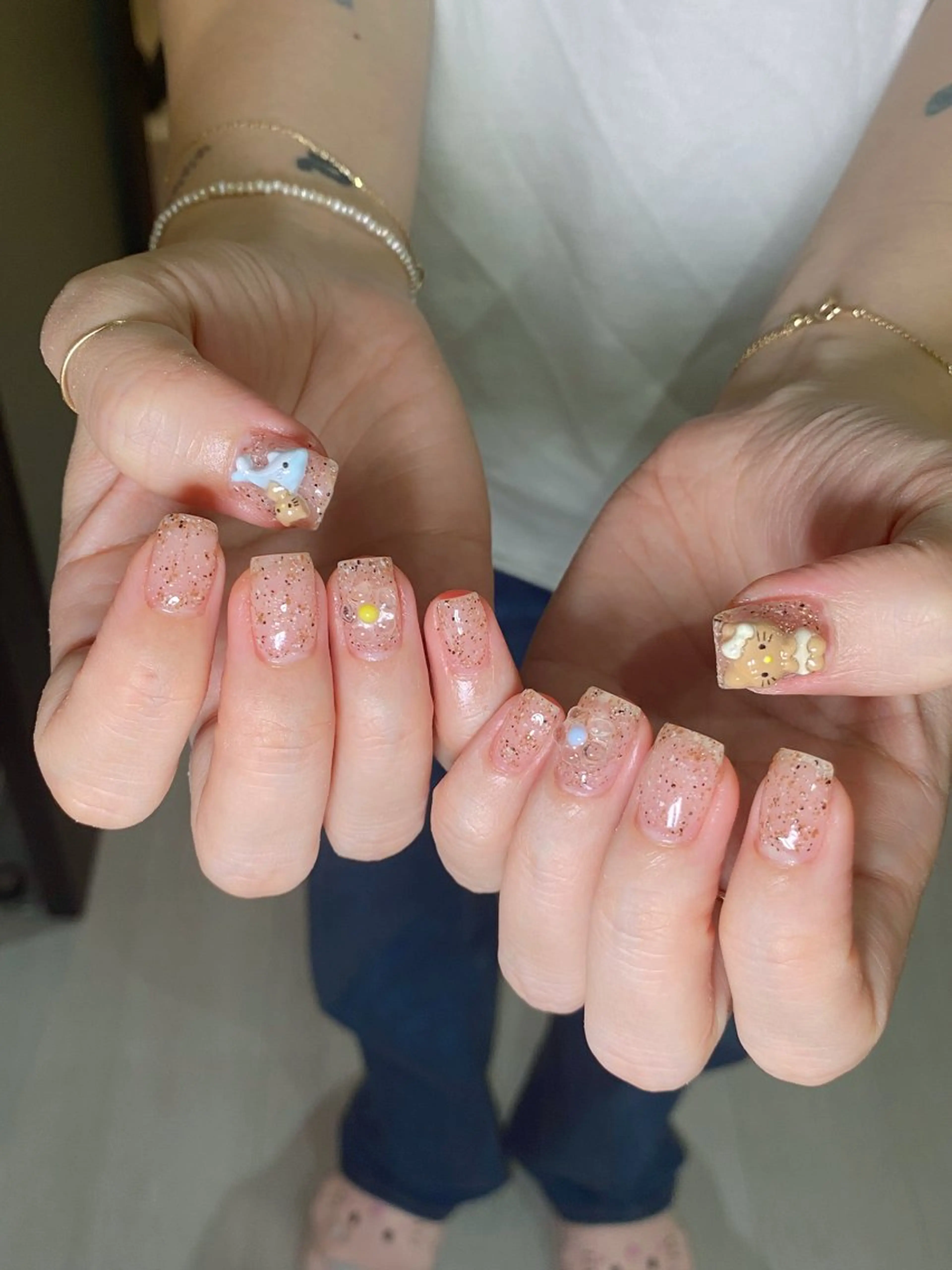 ネイル カジュアル クリアネイル ホログラムネイル ラメ(グリッター) ピンク ハンドネイル ハンドケア DarkHoney 池袋店のネイルデザイン