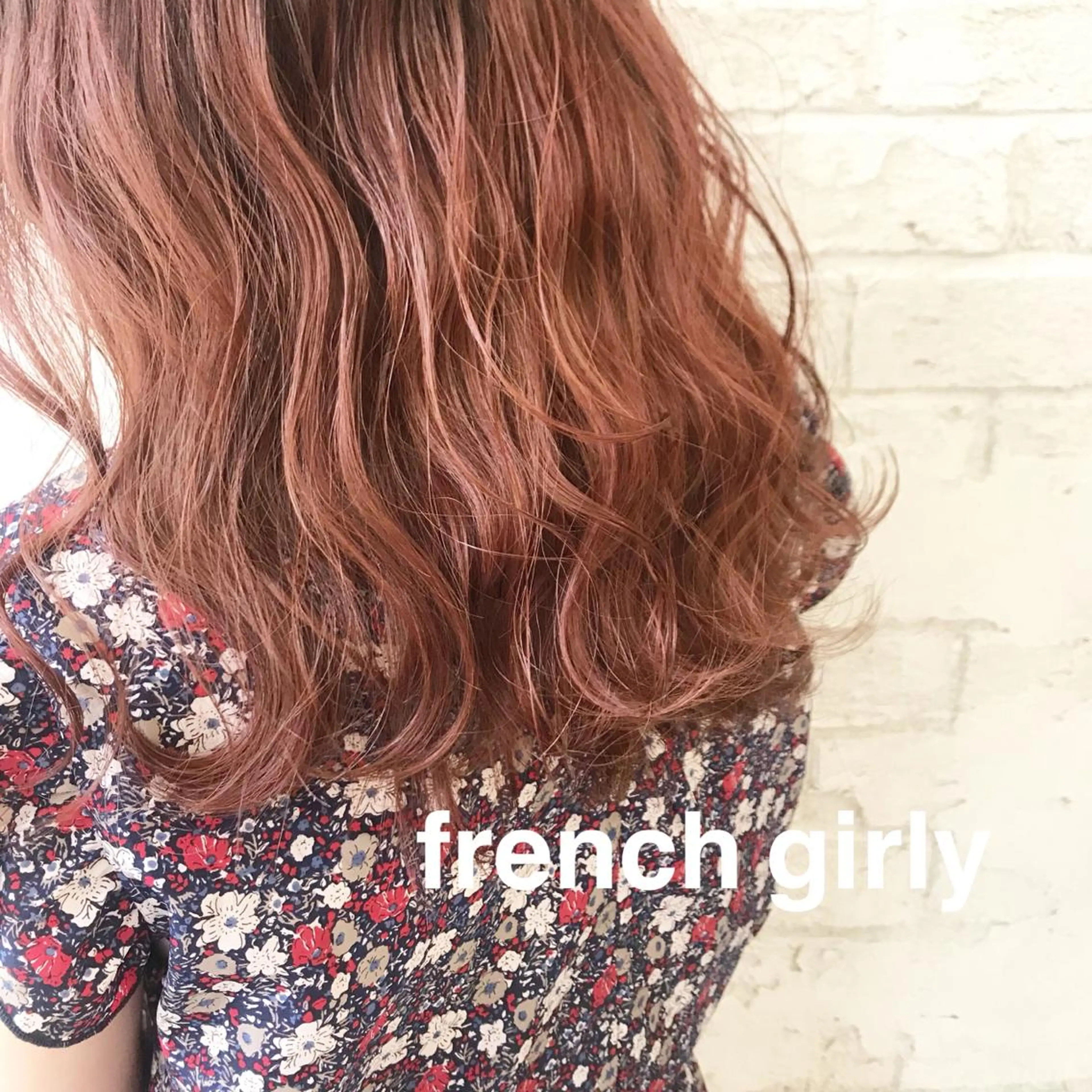 ロング カラー オリーブ/アッシュ やわらか透明感カラーのヘアスタイル