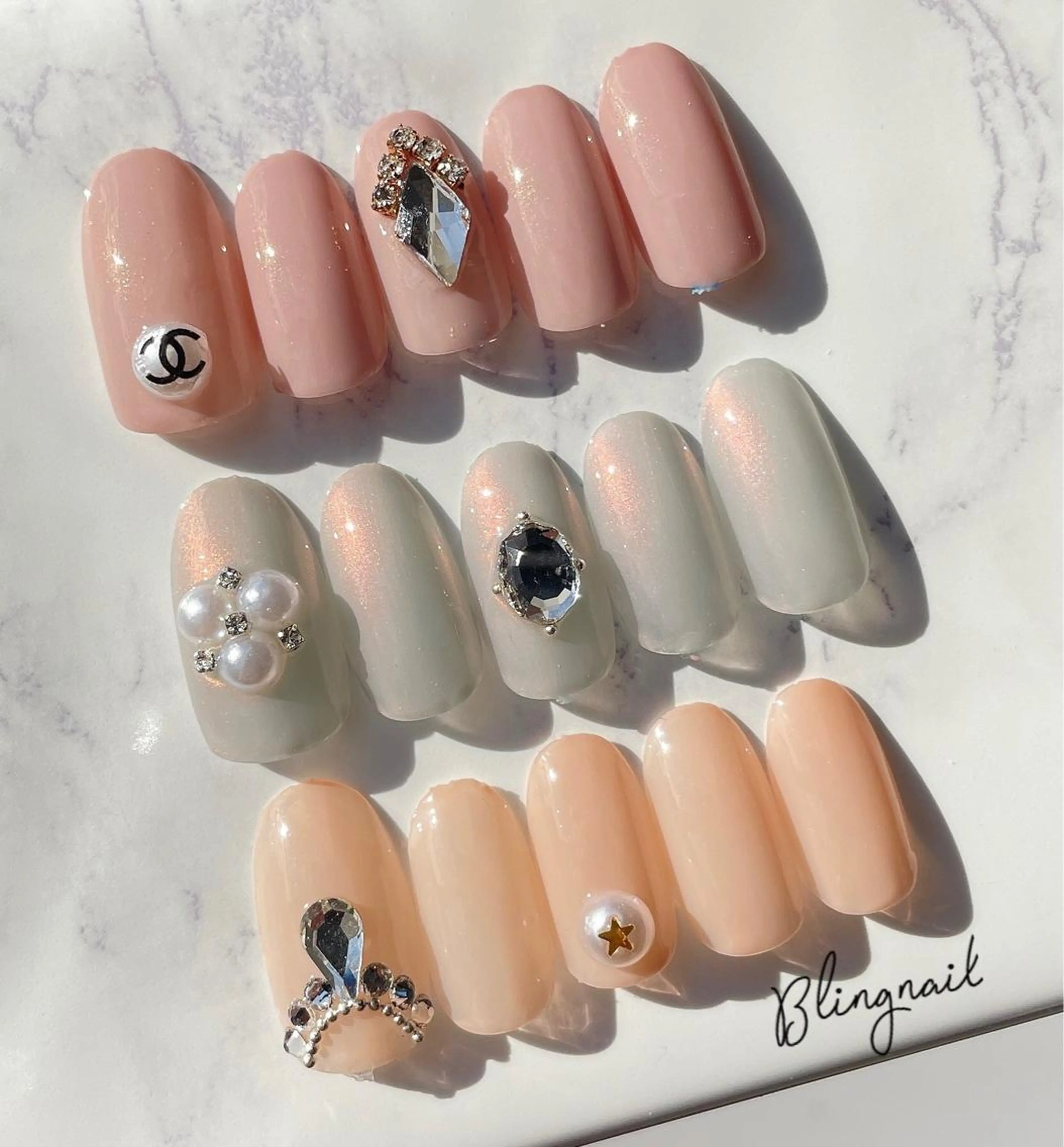 ネイル 23時まで❤︎韓国、 ワンホンネイルのネイルデザイン