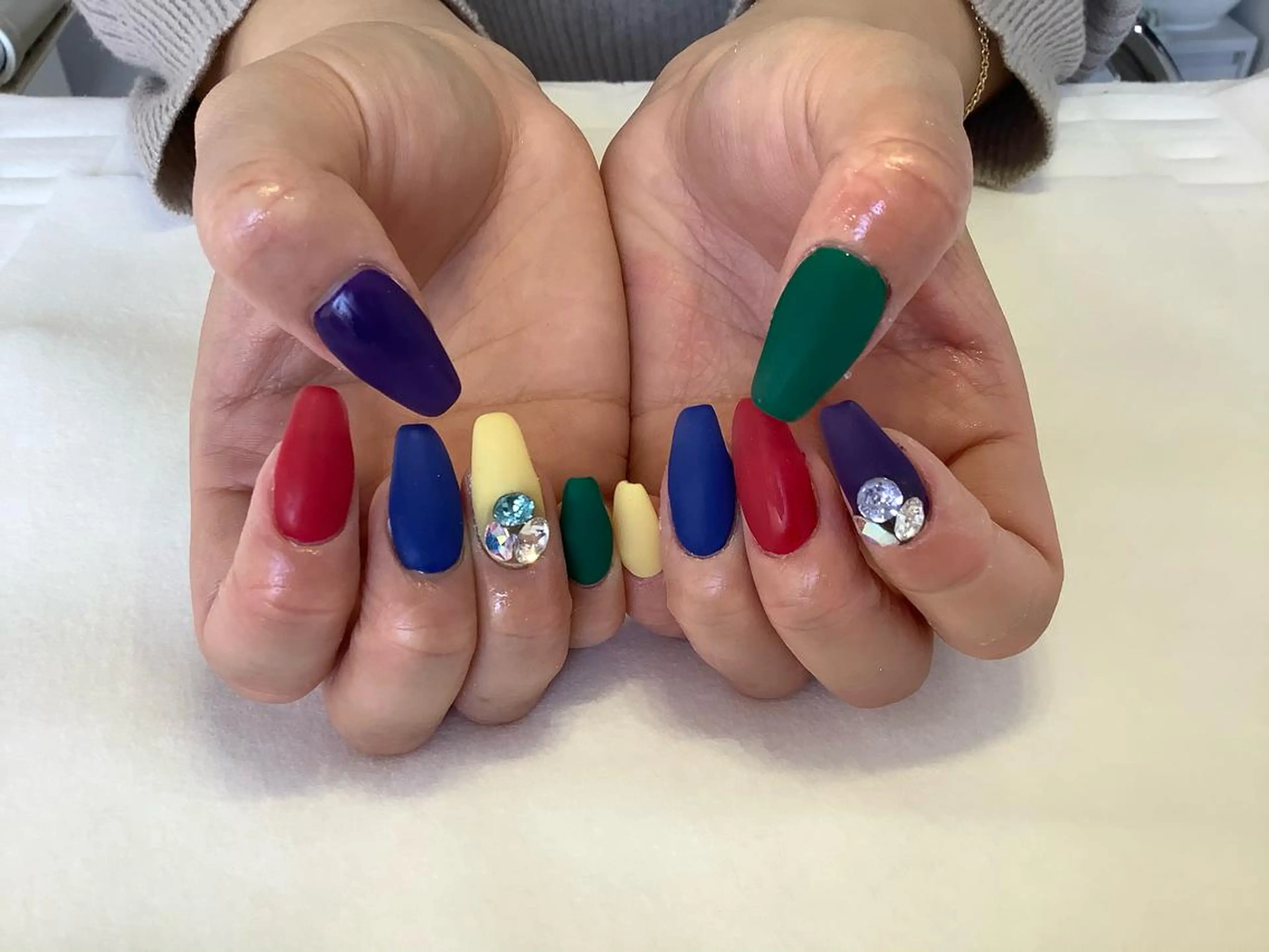 ネイル ハンドネイル 💎🐰 saki. m 🐰💎のネイルデザイン