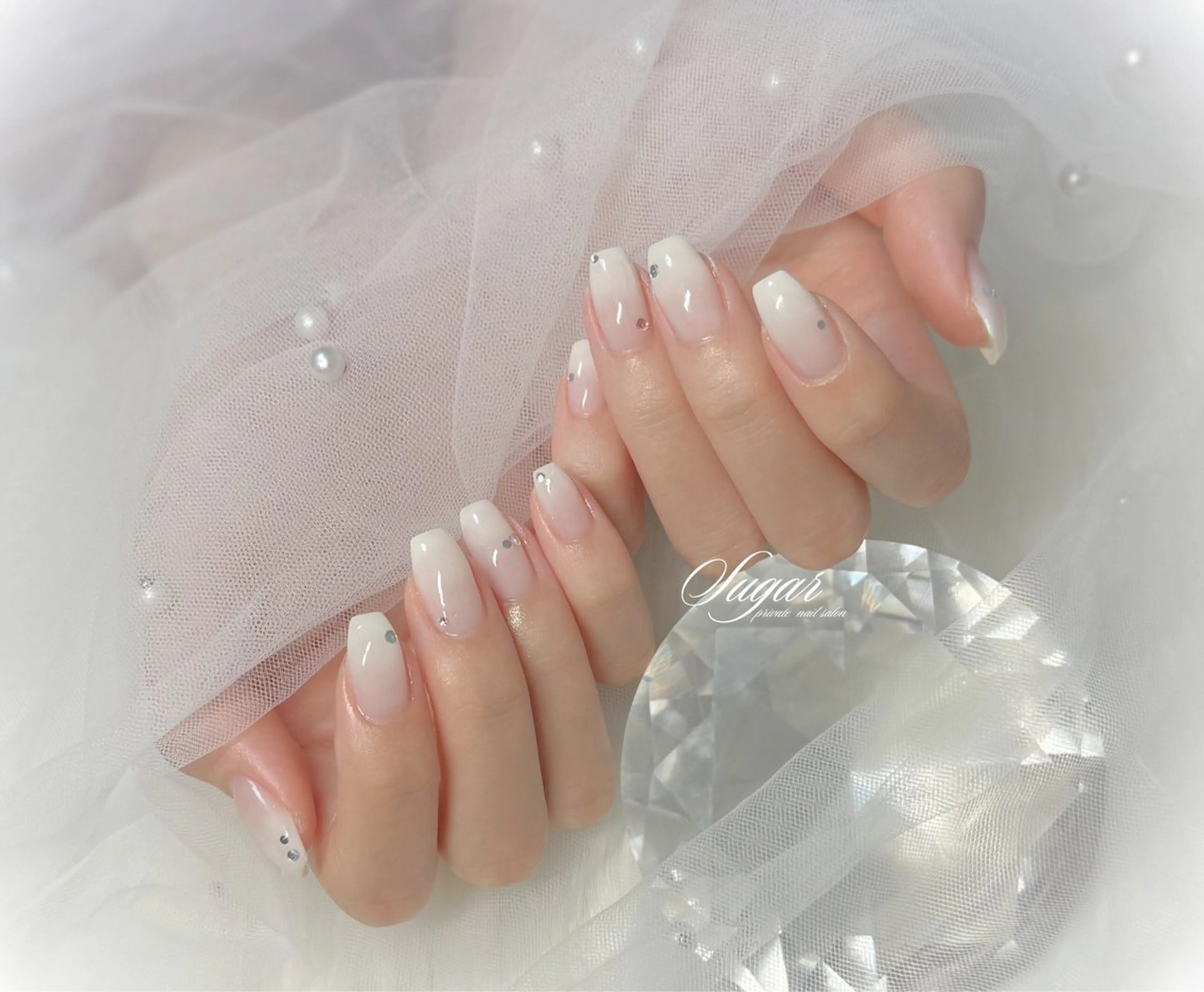 ネイル ストーンネイル ハンドネイル Nail salon Sugarのネイルデザイン