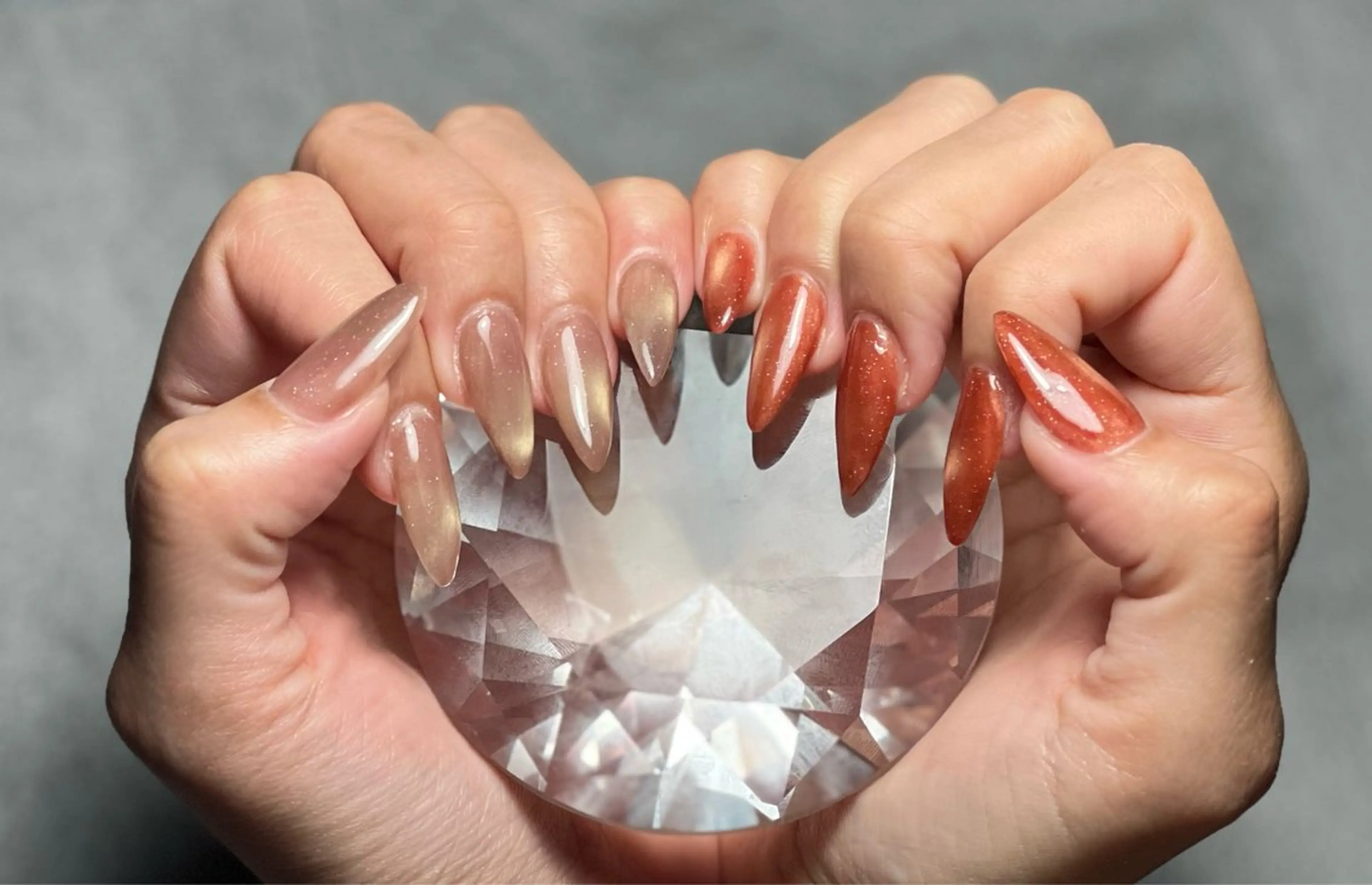 （オフ無料）長さ出し（チップ）✖️10本、フラッシュ/マグ/ミラー/パウダーの写真