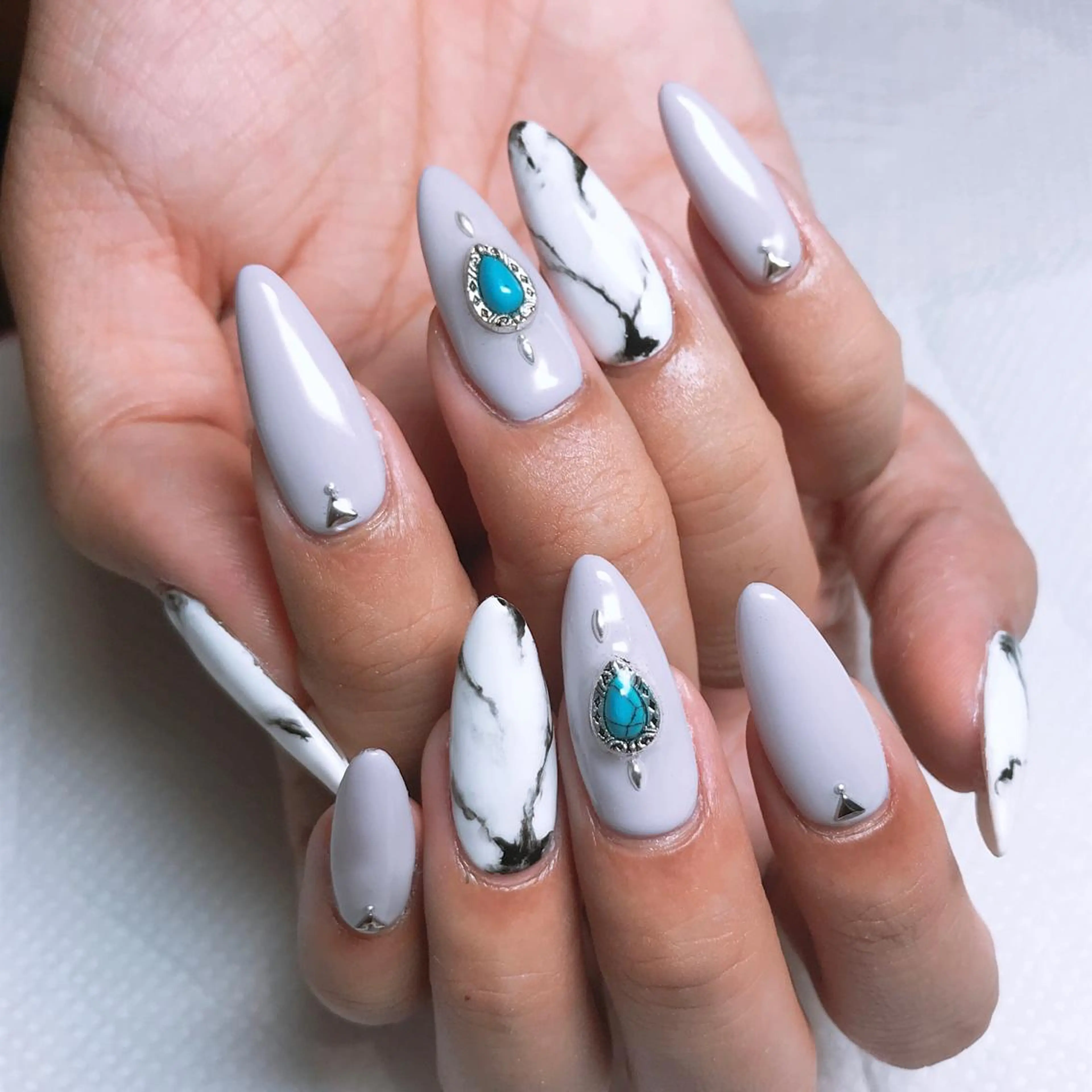 ネイル ハンドネイル 五十嵐 美智のネイルデザイン