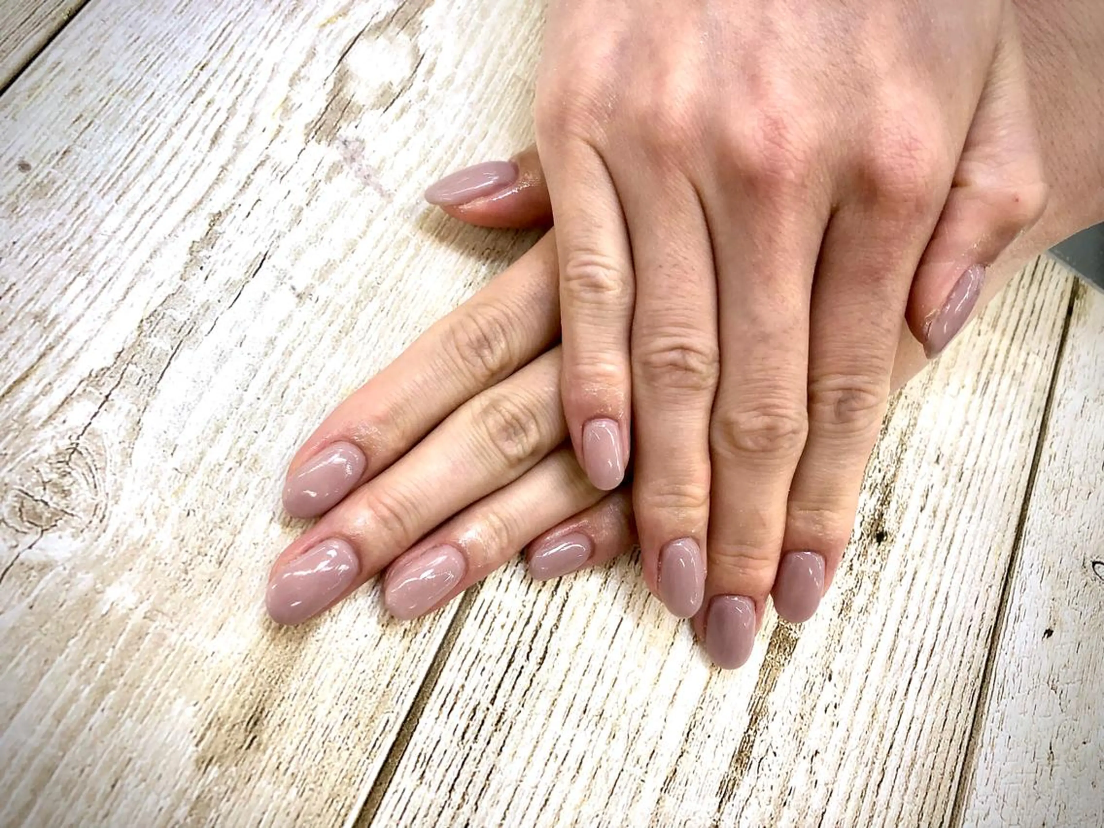 ネイル MAXKELLY 大阪・梅田店所属・徳田 亜衣佳のネイルデザイン