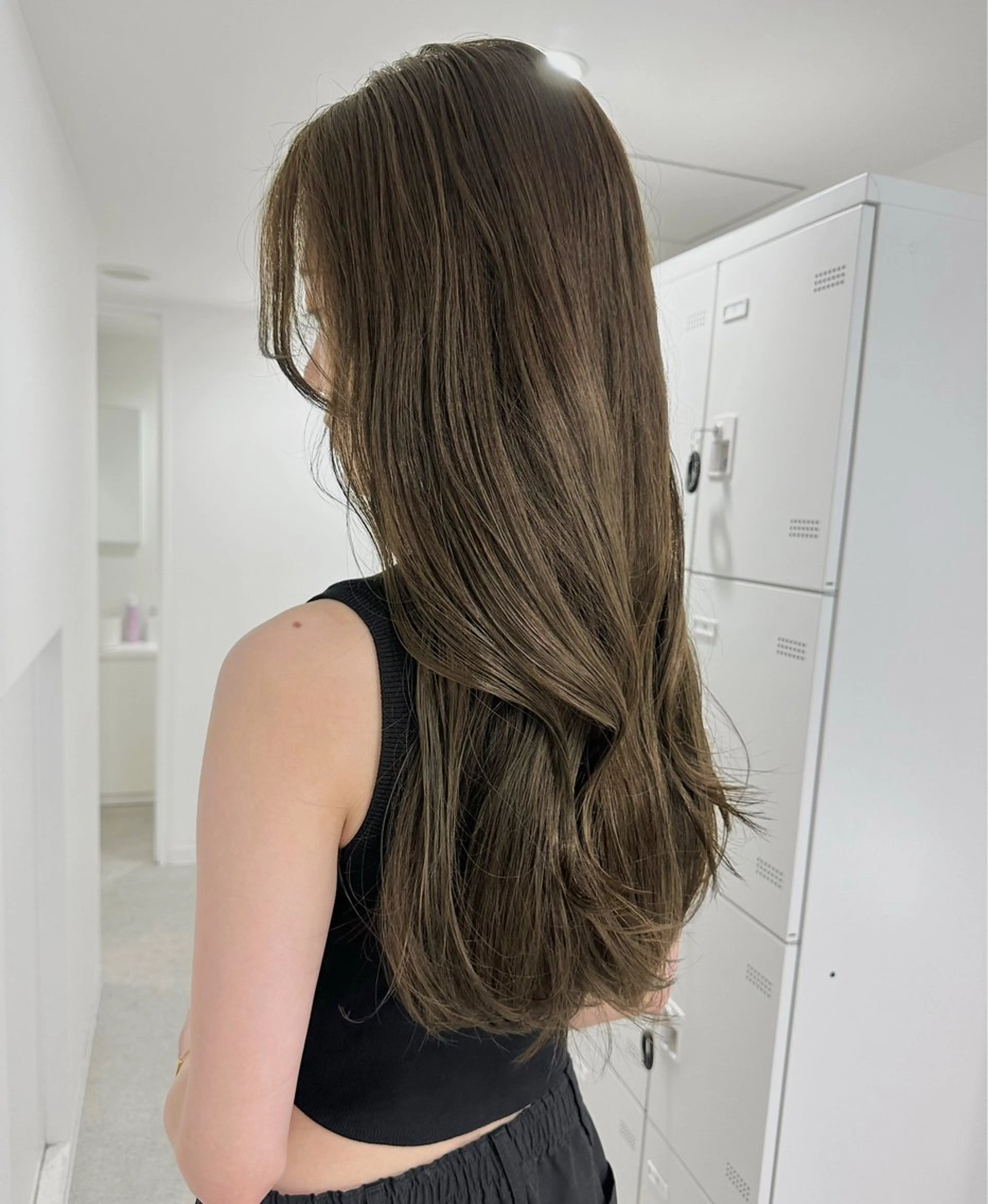 ロング カラー ヘアカラー くすみミルクティー／ ブラウン🪡TOWAのヘアスタイル