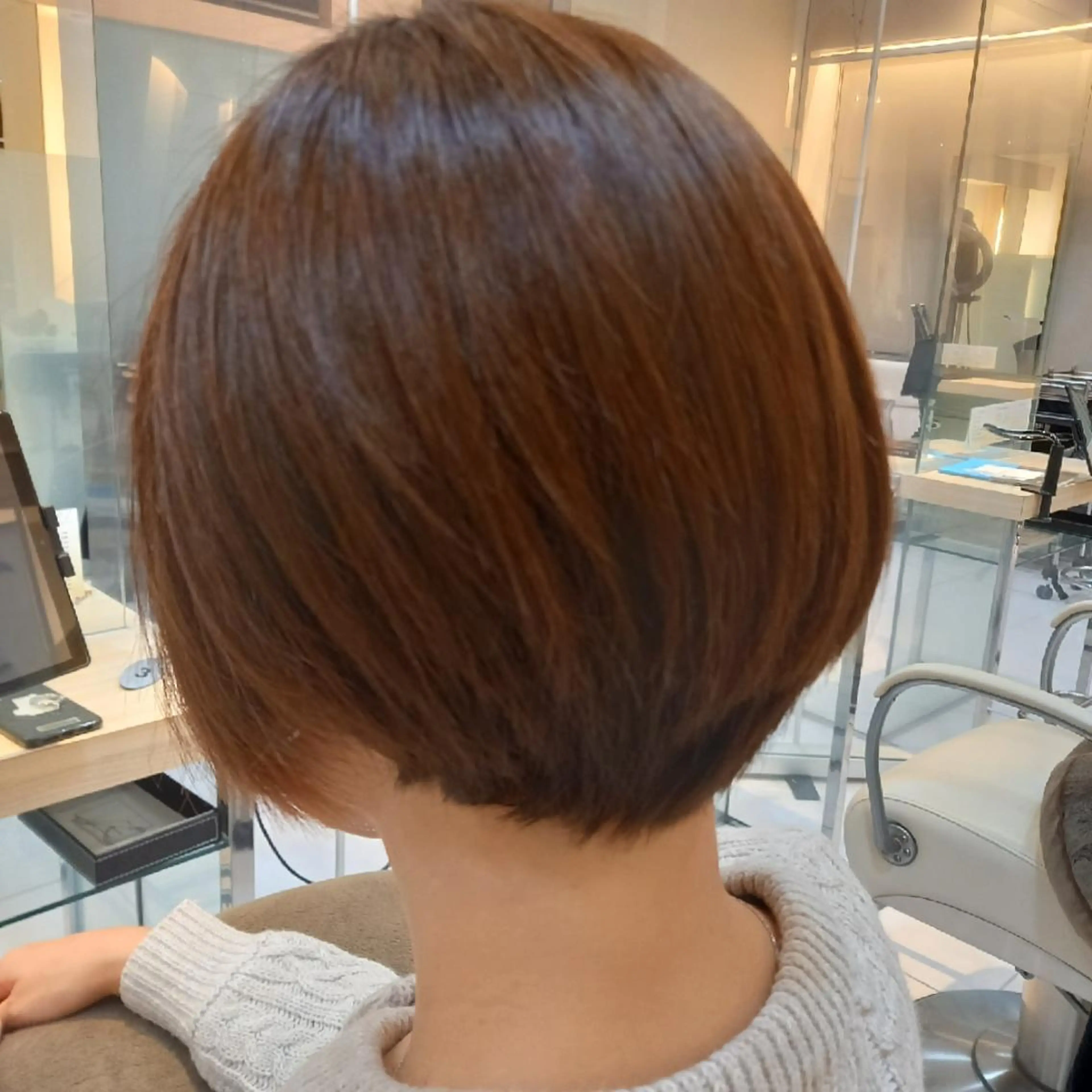 前髪ストレート&全体カットの写真