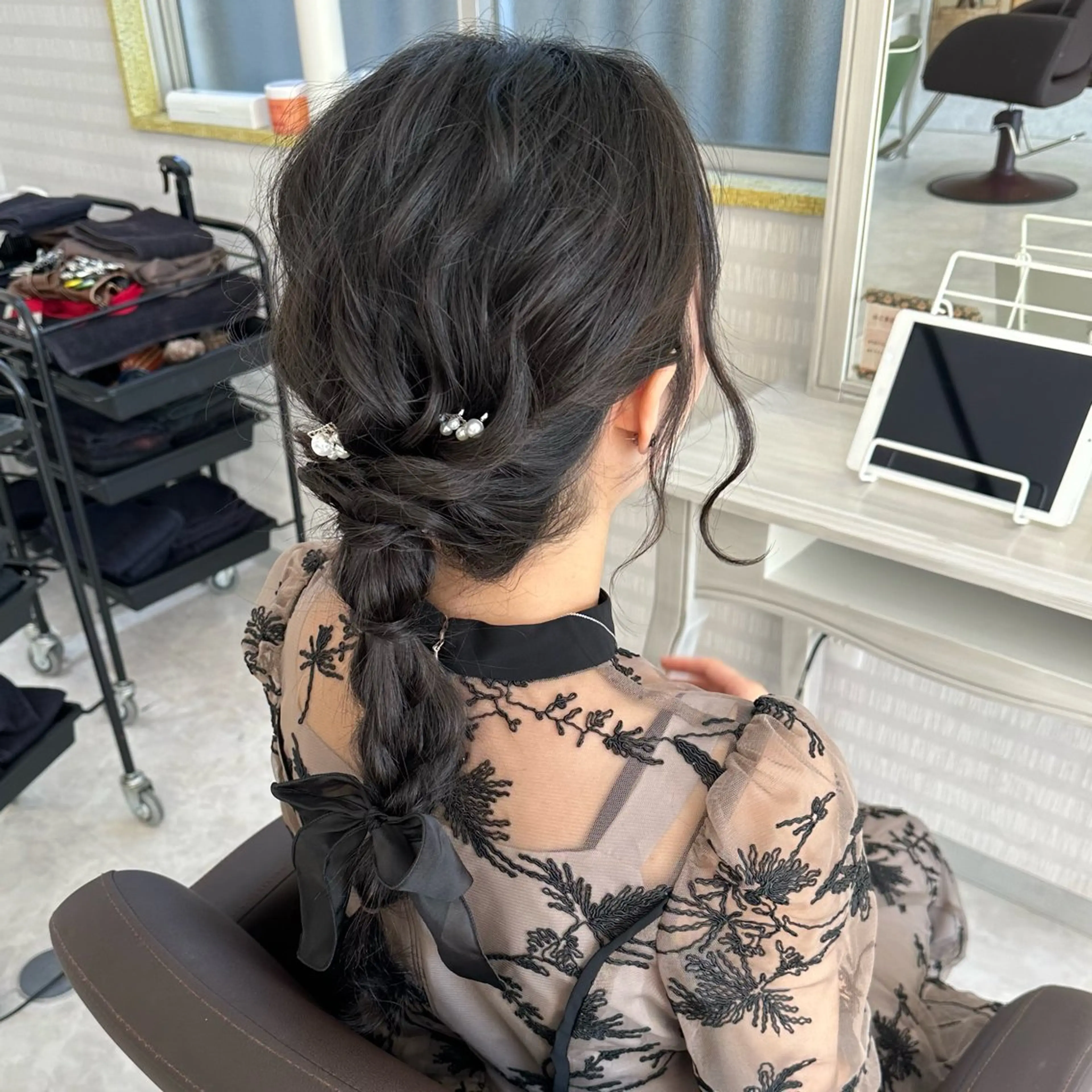 ロング ヘアアレンジ CREAPY所属・日向野 利菜のヘアスタイル