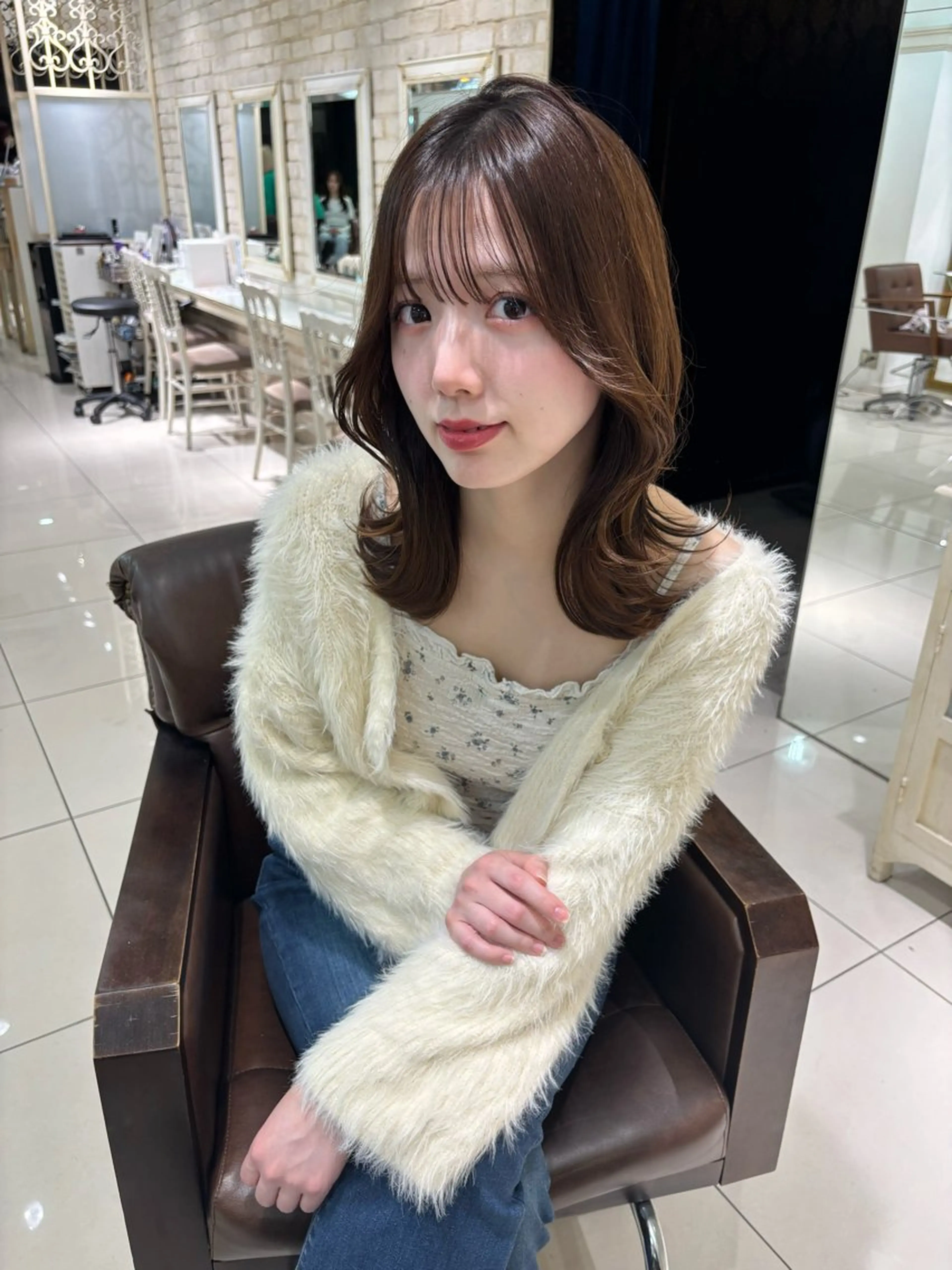 ミディアム ミディアムレイヤー レイヤーカット カット ヘアカラー トリートメント 縮毛・髪質改善🩰 mai🐰ྀི🤍のヘアスタイル