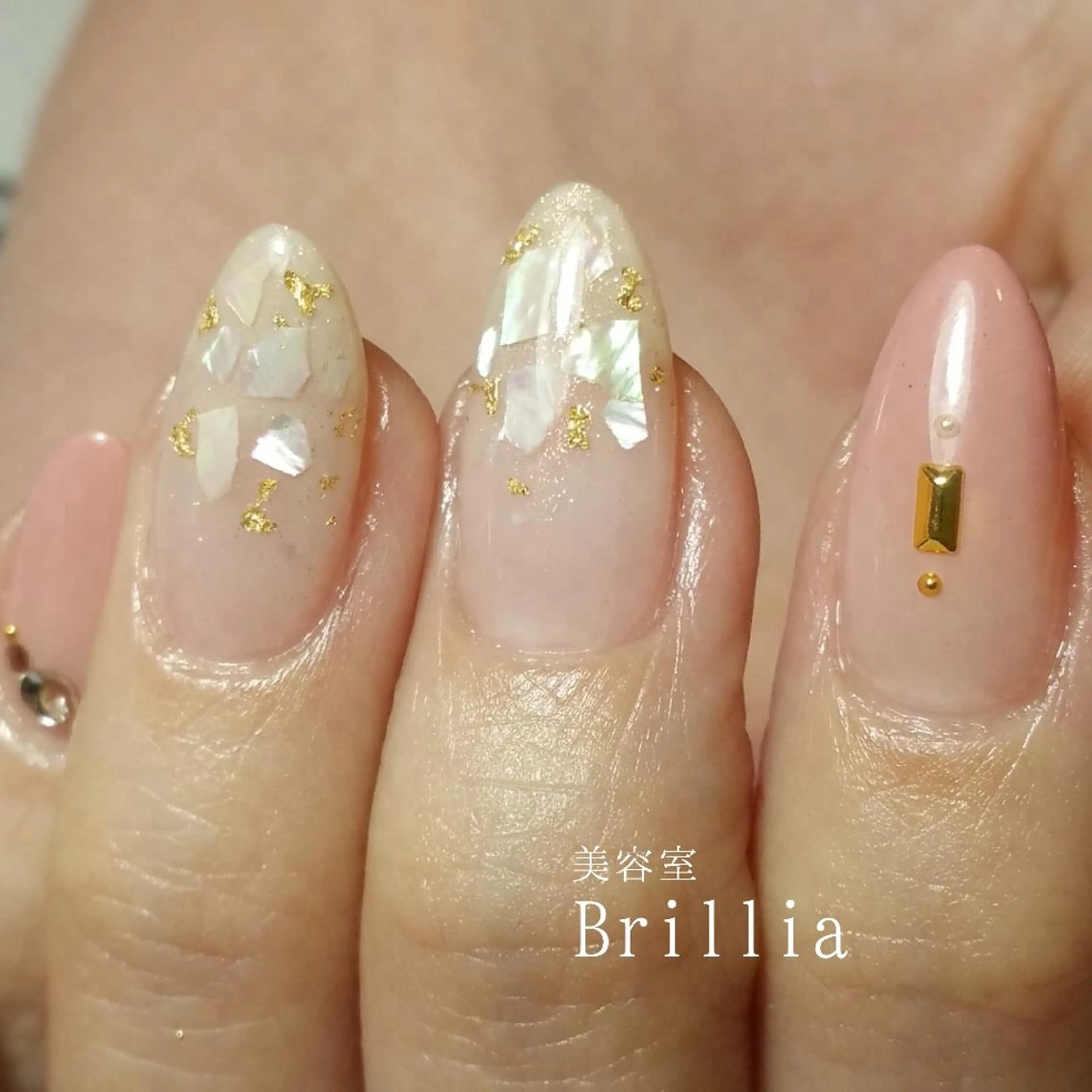 ネイル ハンドネイル 柴田 彩のネイルデザイン