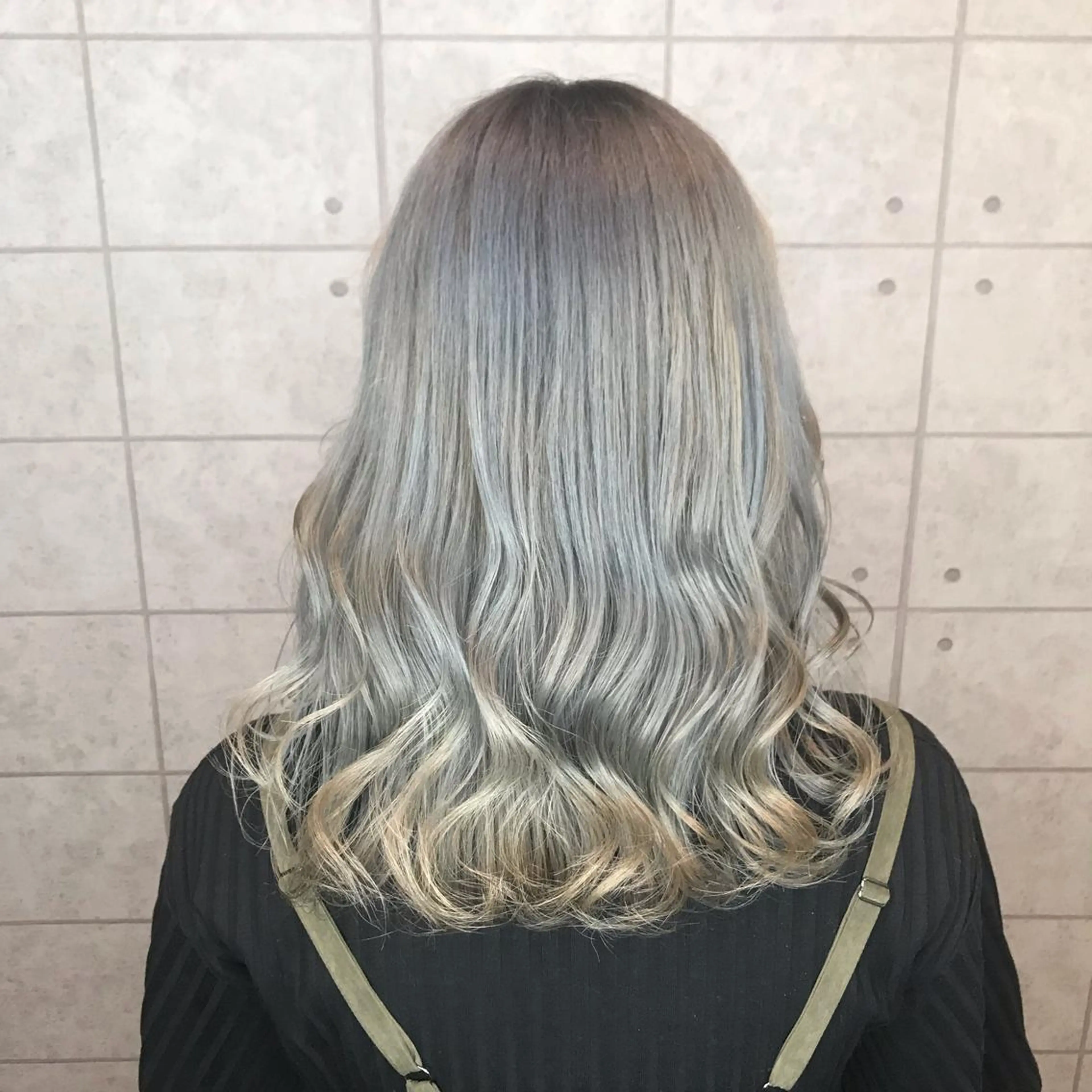 セミロング カラー knock【ノック】所属・烏丸韓国ヘア🇰🇷 ayaka🎀のヘアスタイル