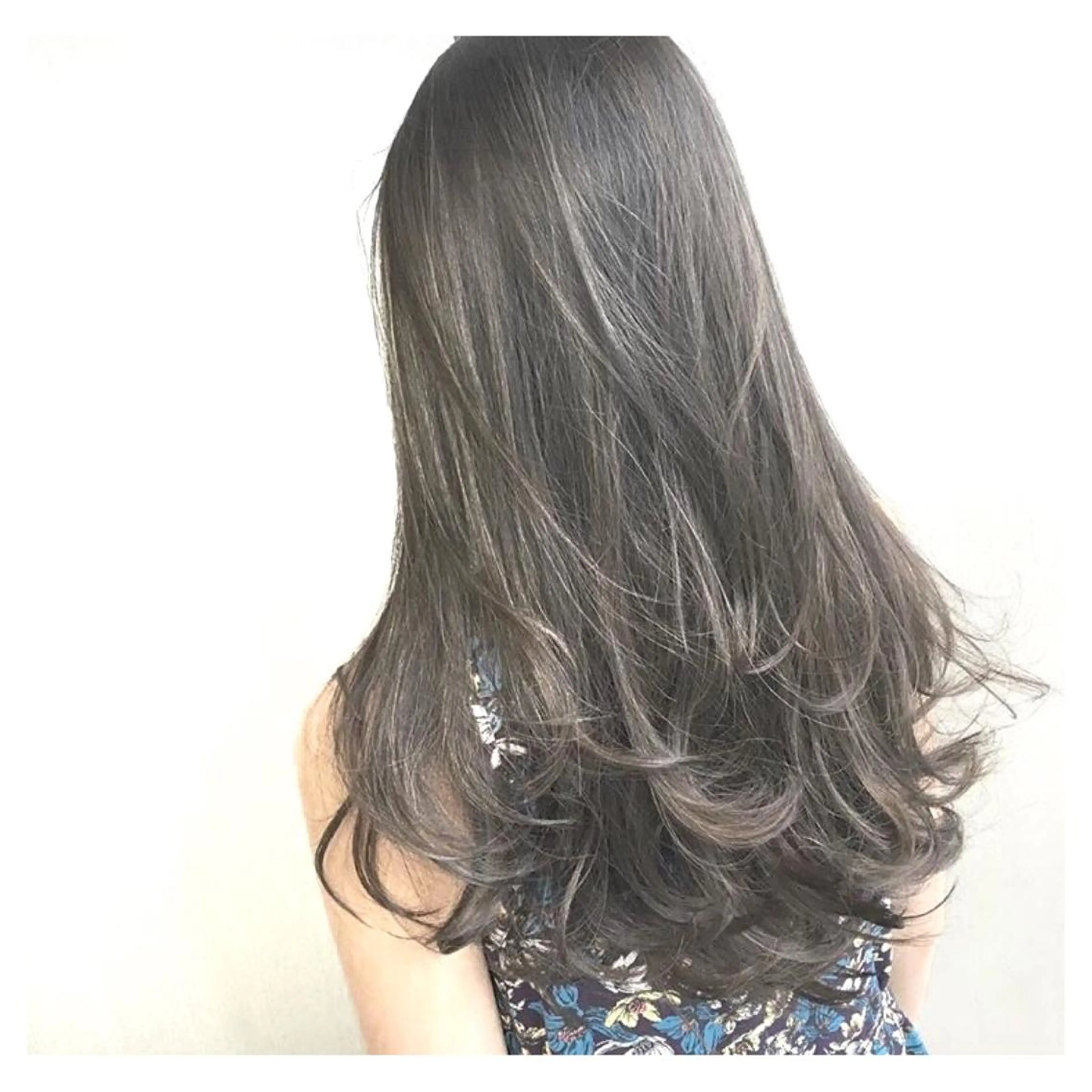 セミロング ロング カラー biscohair 髪にドラマを。のヘアスタイル