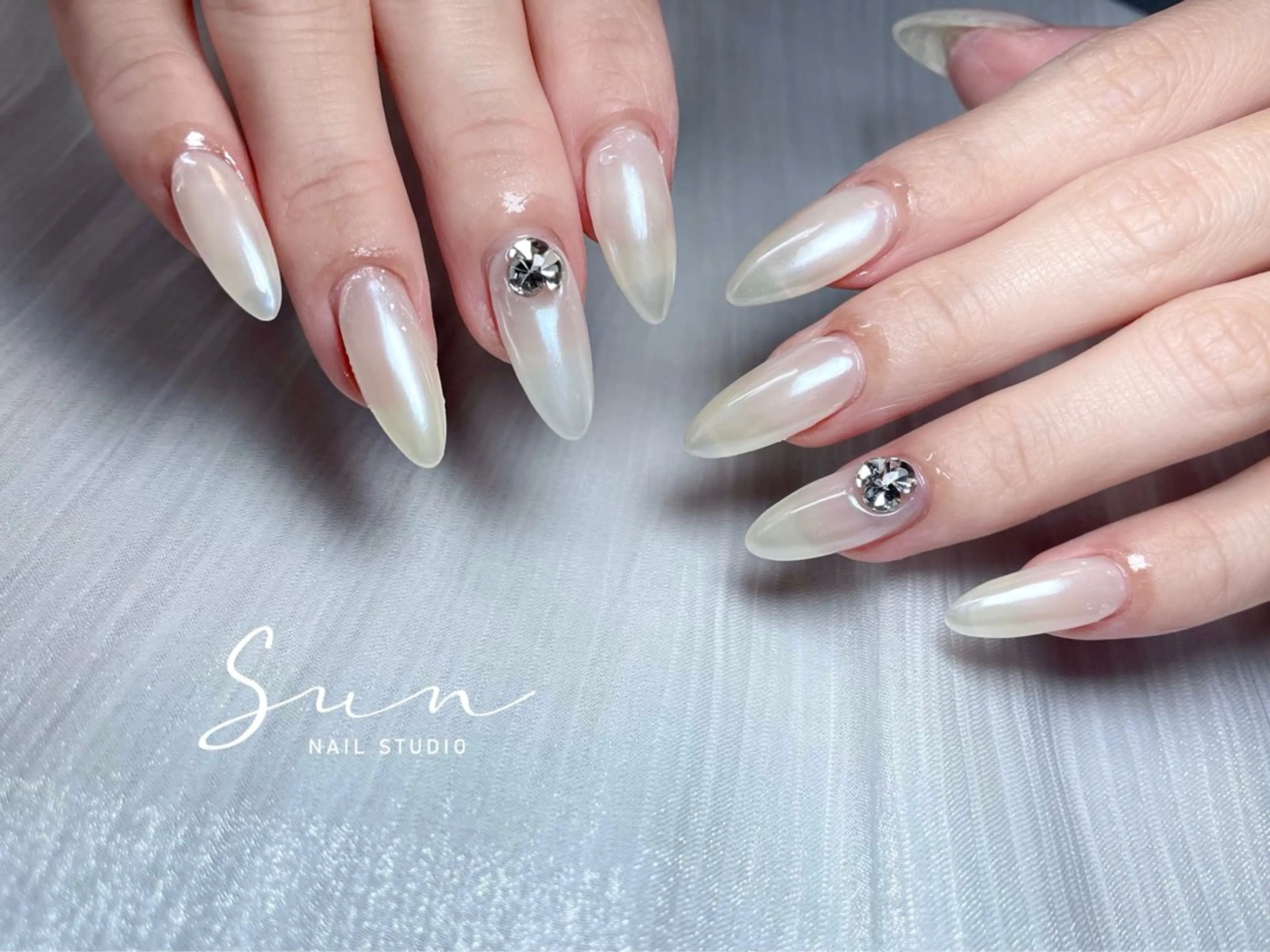 ネイル ミラーネイル SUN nail上本町のネイルデザイン