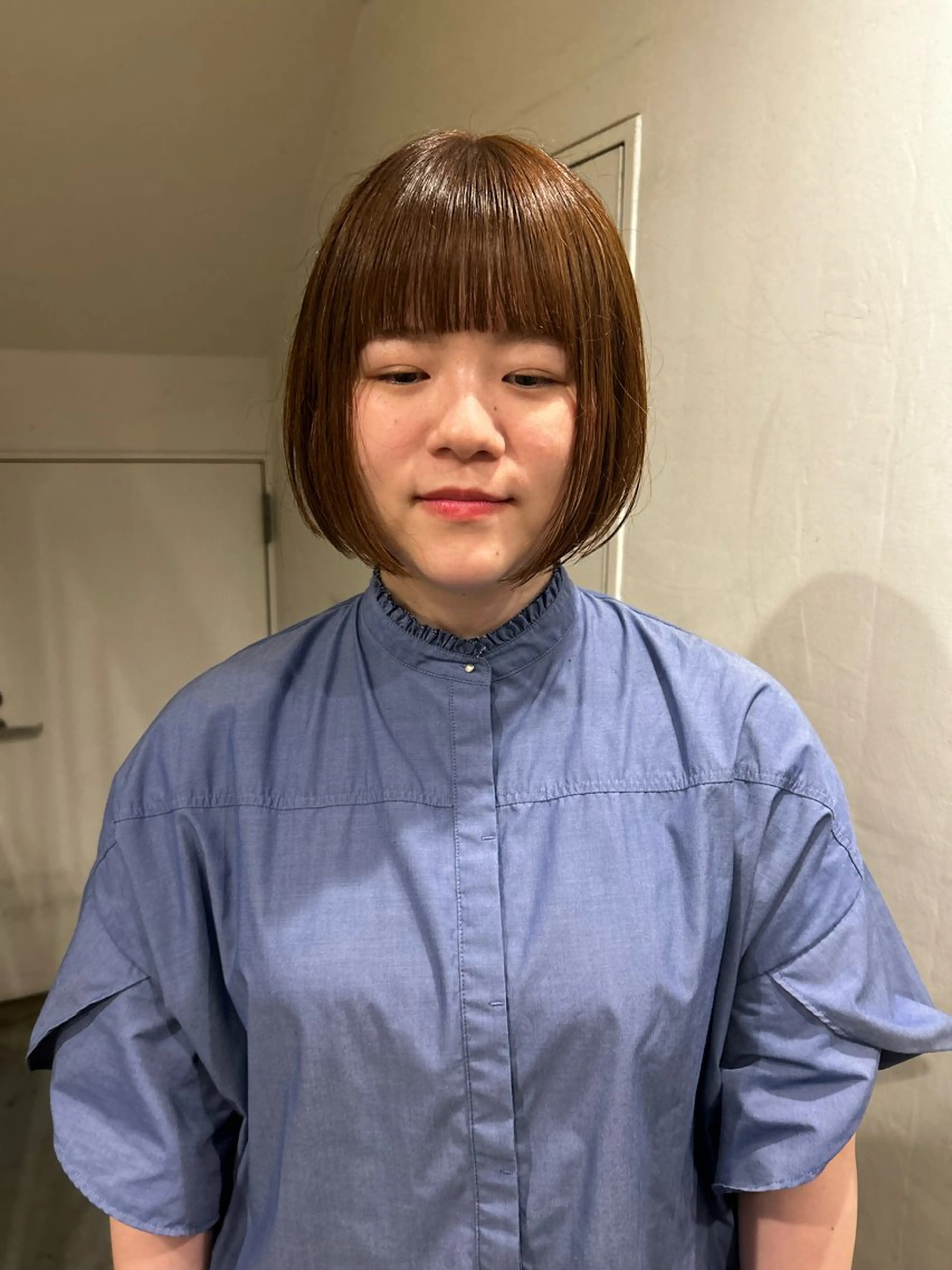 ショート ボブ hen所属・心斎橋/レイヤー/ ブリーチ/モエのヘアスタイル