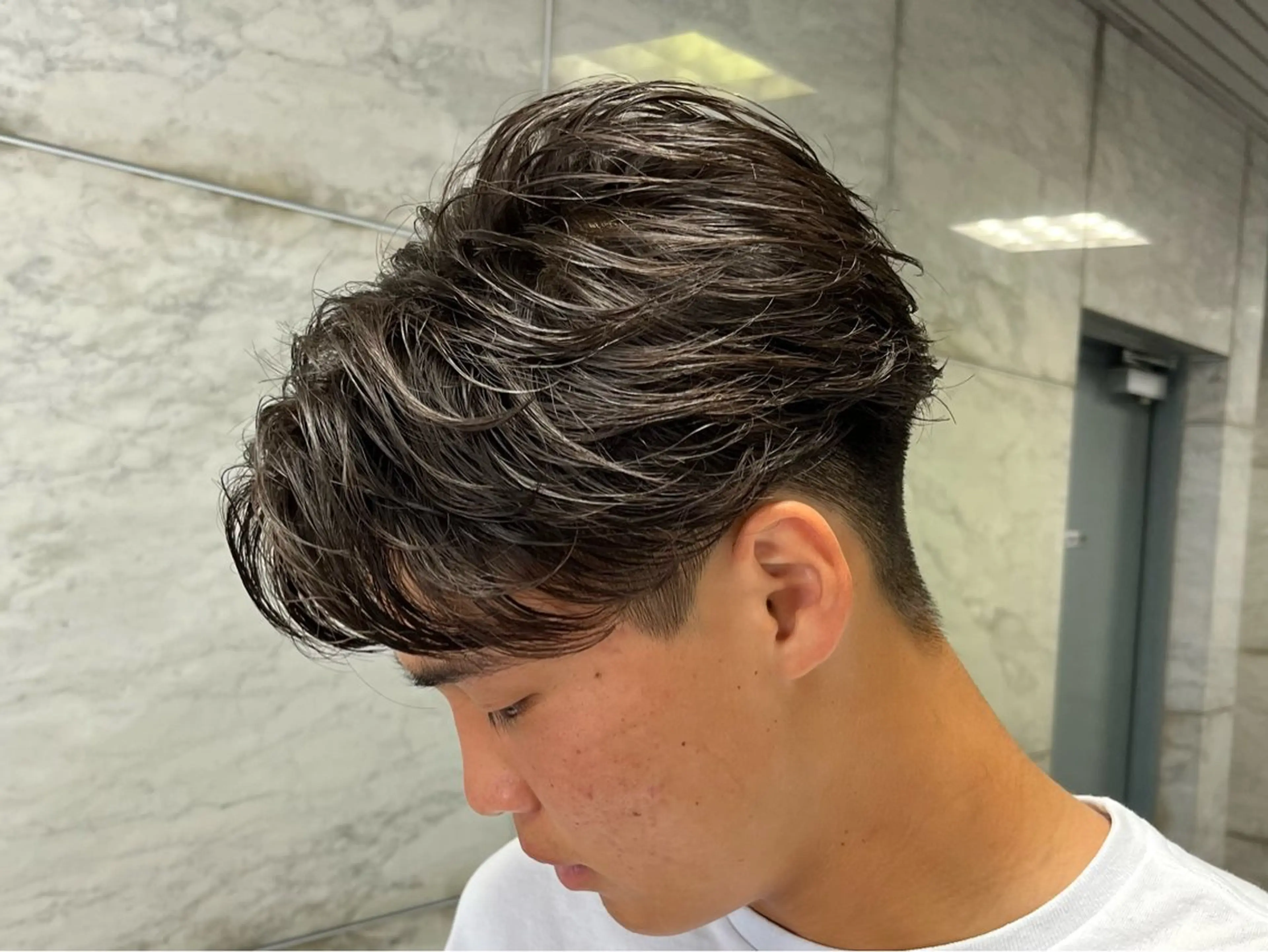 【12月の平日限定】カット+各種パーマ¥7700の写真