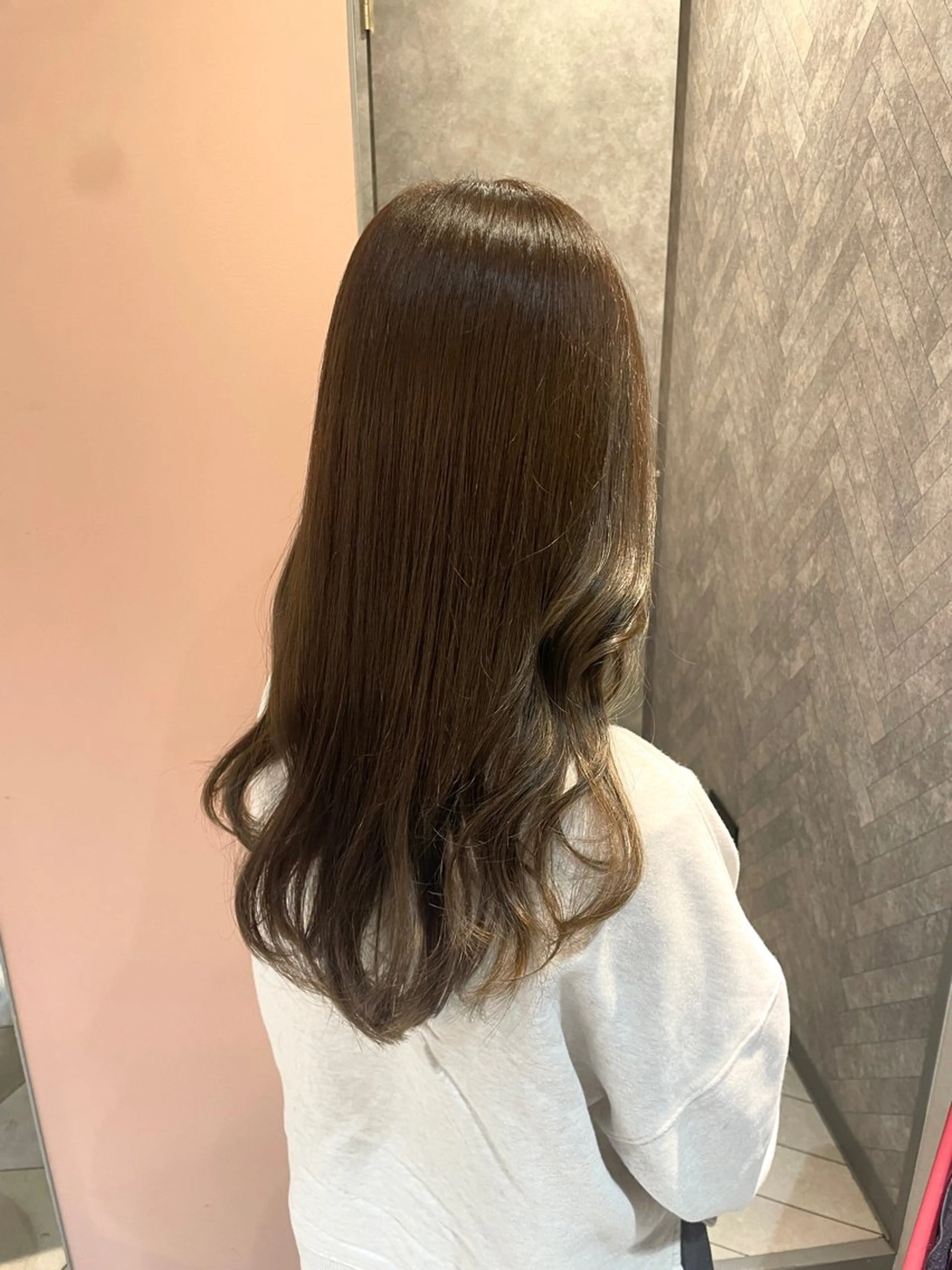 ロング カット ヘアカラー トリートメント eim hair rink  長津田店所属・🫧透明感カラー 🫧しほのヘアスタイル