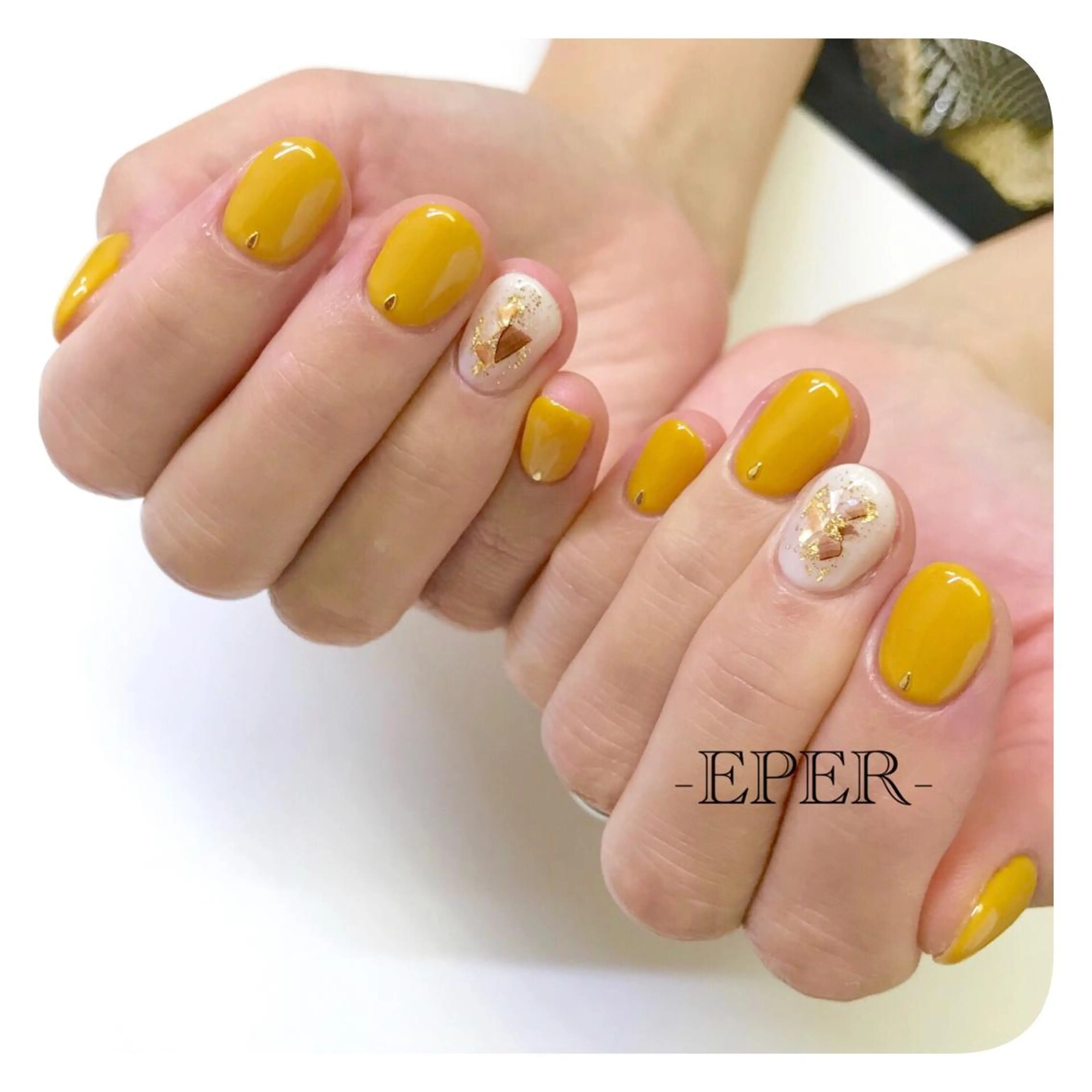 ネイル ストーンネイル ネイルサロン -EPER-エペルのネイルデザイン