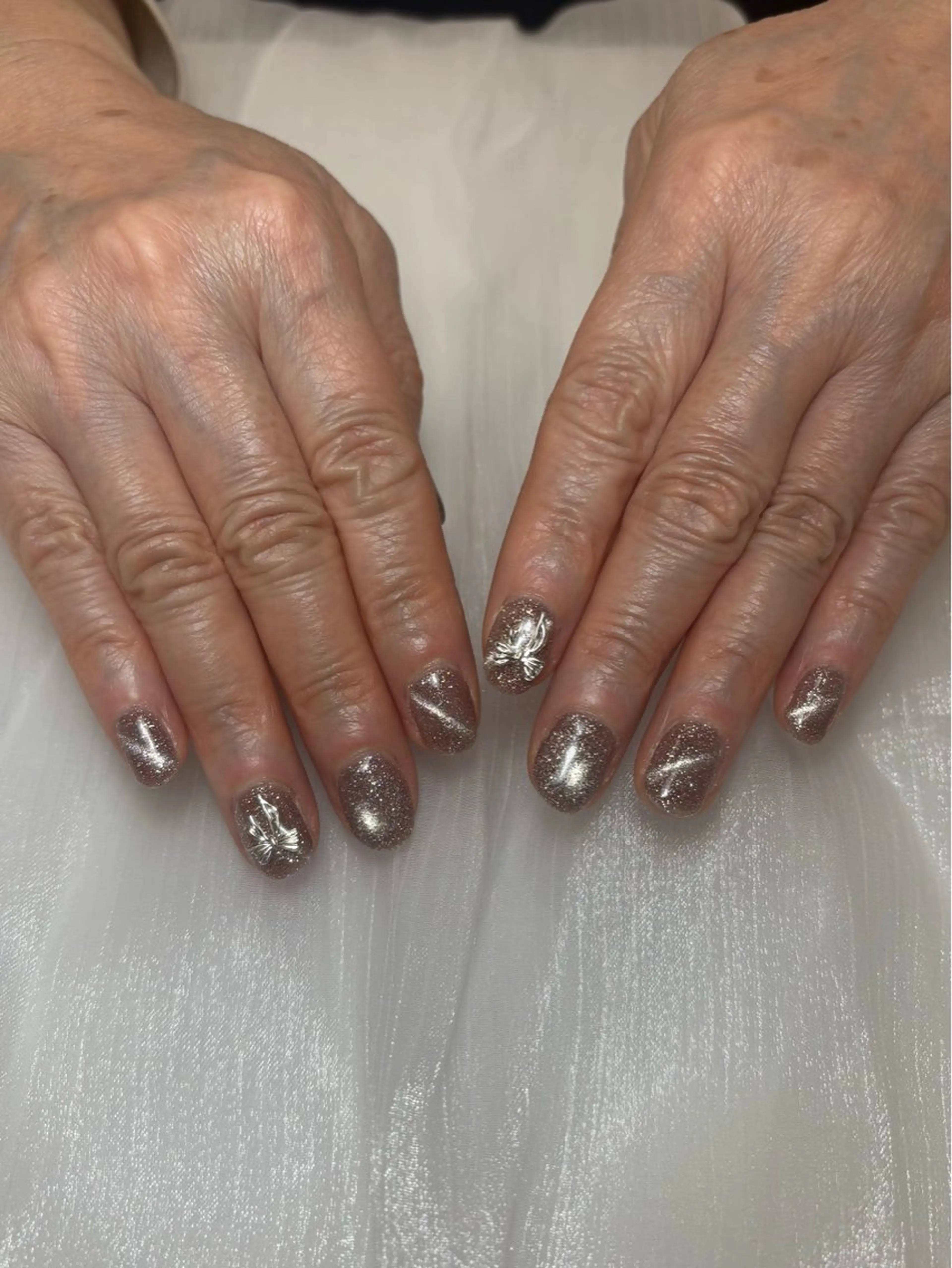 ネイル アートネイル マグネットネイル リボン ハンドネイル MIHANA 西川口 / NAGISAᐩᕀのネイルデザイン