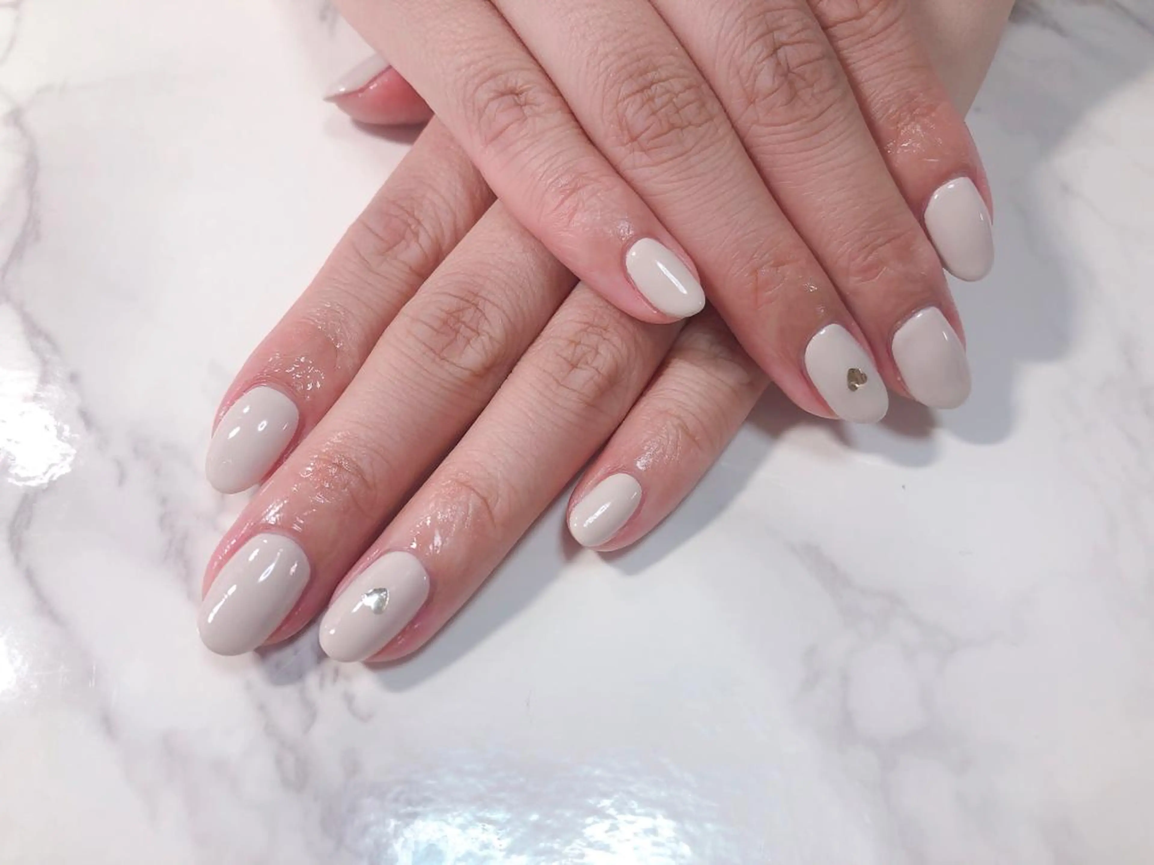 ネイル ジェルネイル Regaro i.sのネイルデザイン