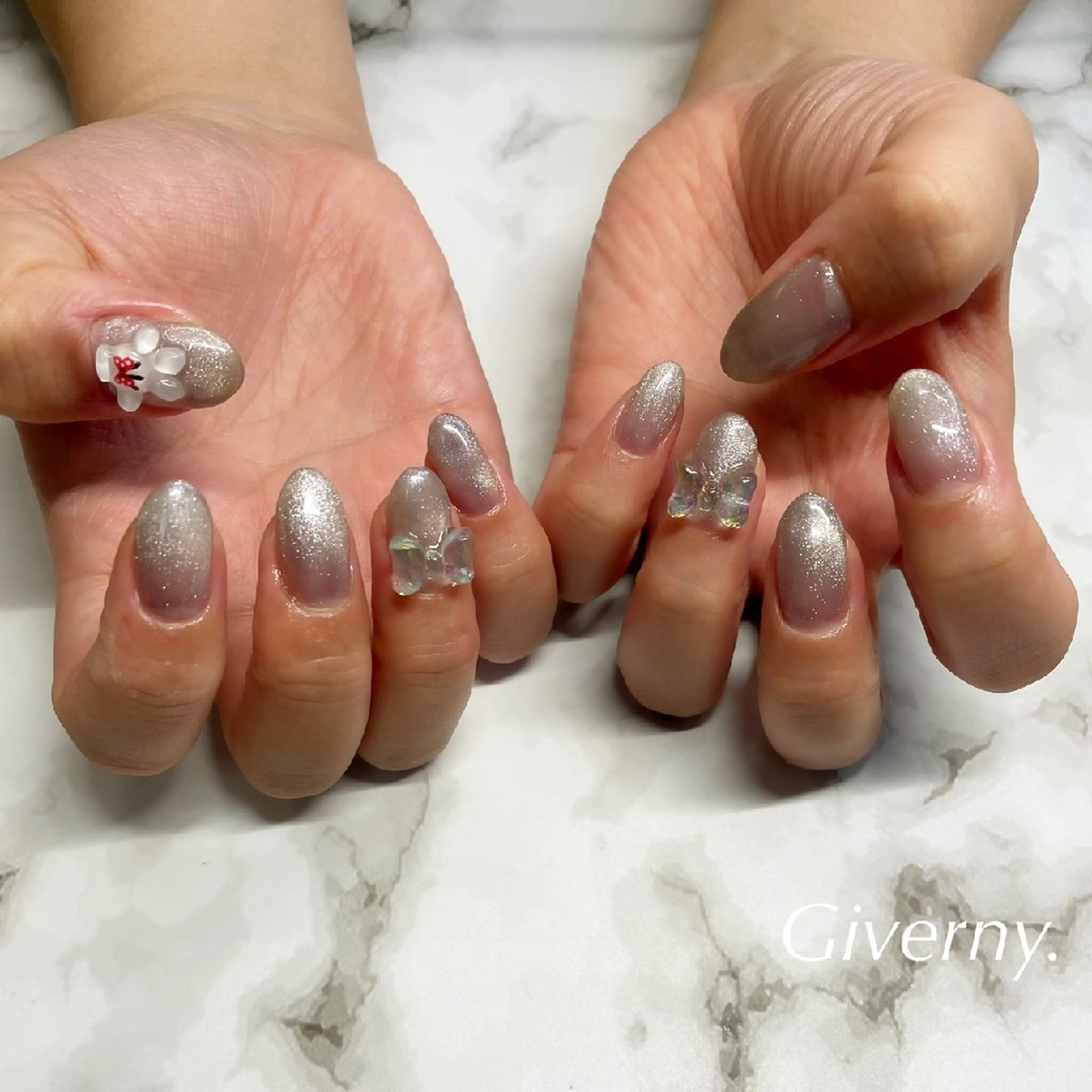 ネイル マグネットネイル 持ち込み 冬ネイル ハンドネイル Giverny .のネイルデザイン