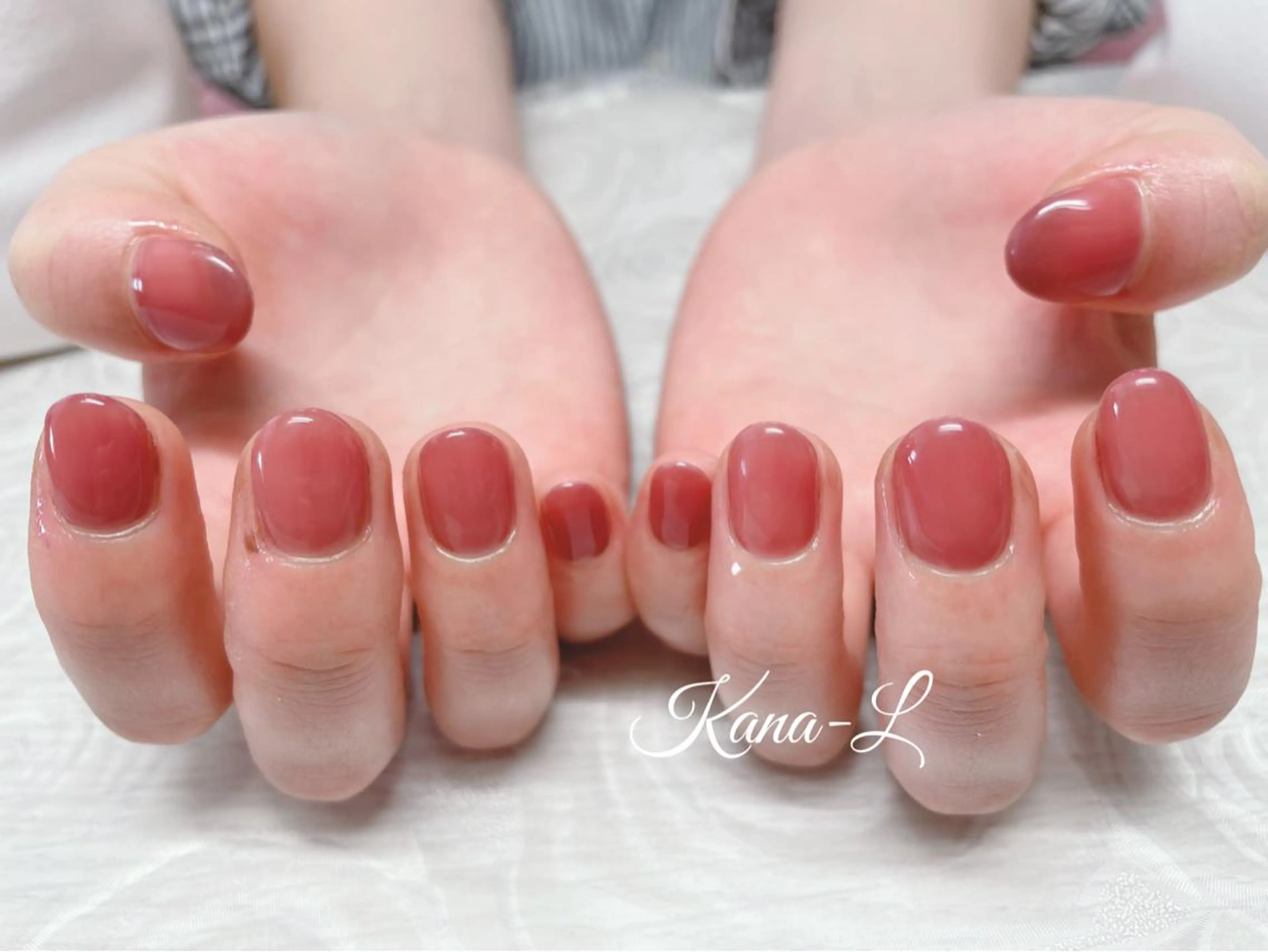 カラー ネイル ワンカラーネイル 芦辺 香奈のネイルデザイン