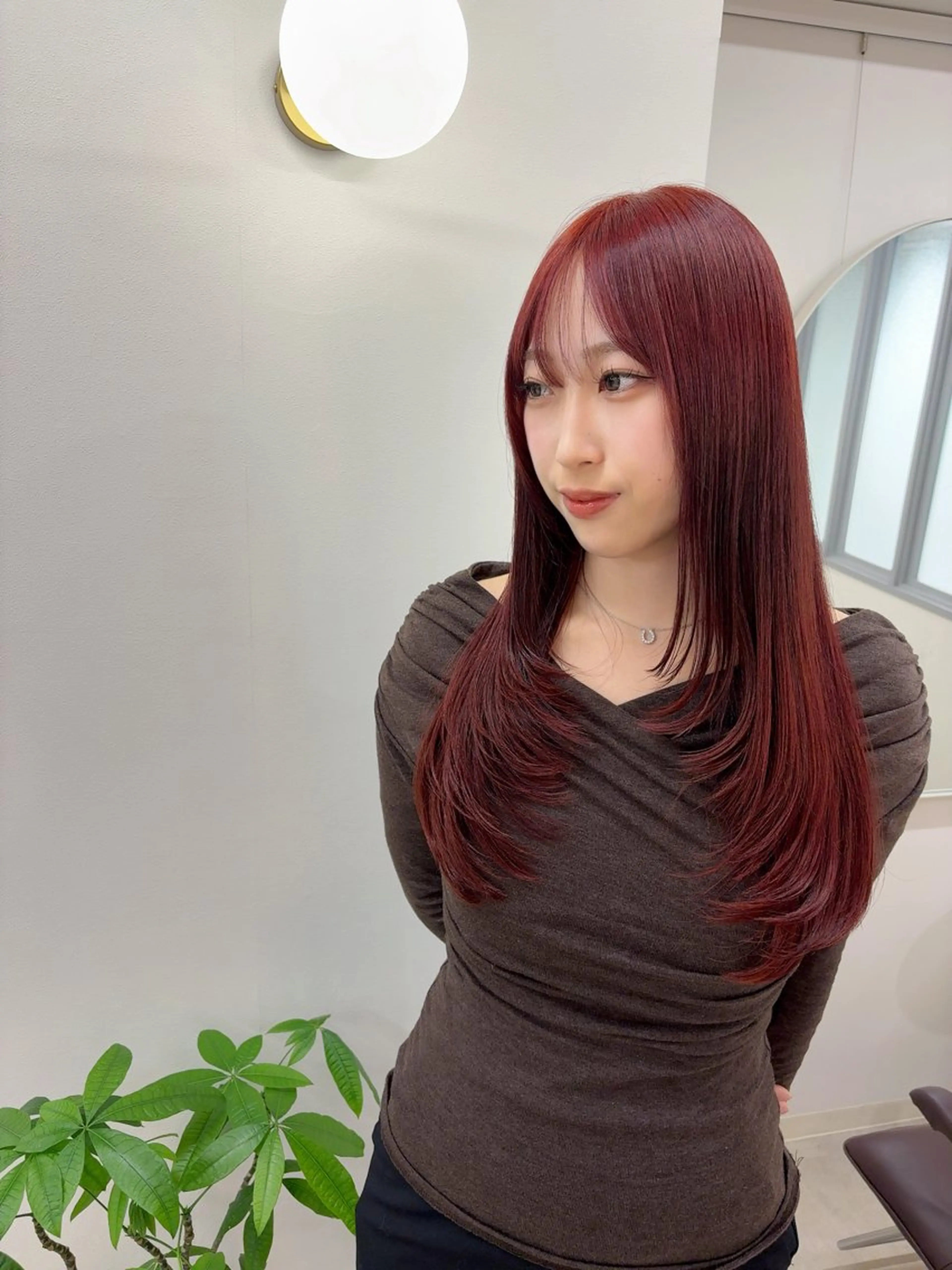 セミロング カラー ヘアアレンジ 透明感カラー くびれヘア 顔まわりレイヤー 顔周りカット 韓国風ヘア カット ヘアカラー トリートメント ヘッドスパ ヘアセット 二ヶ月綺麗が続く デザイン/星野六三四のヘアスタイル