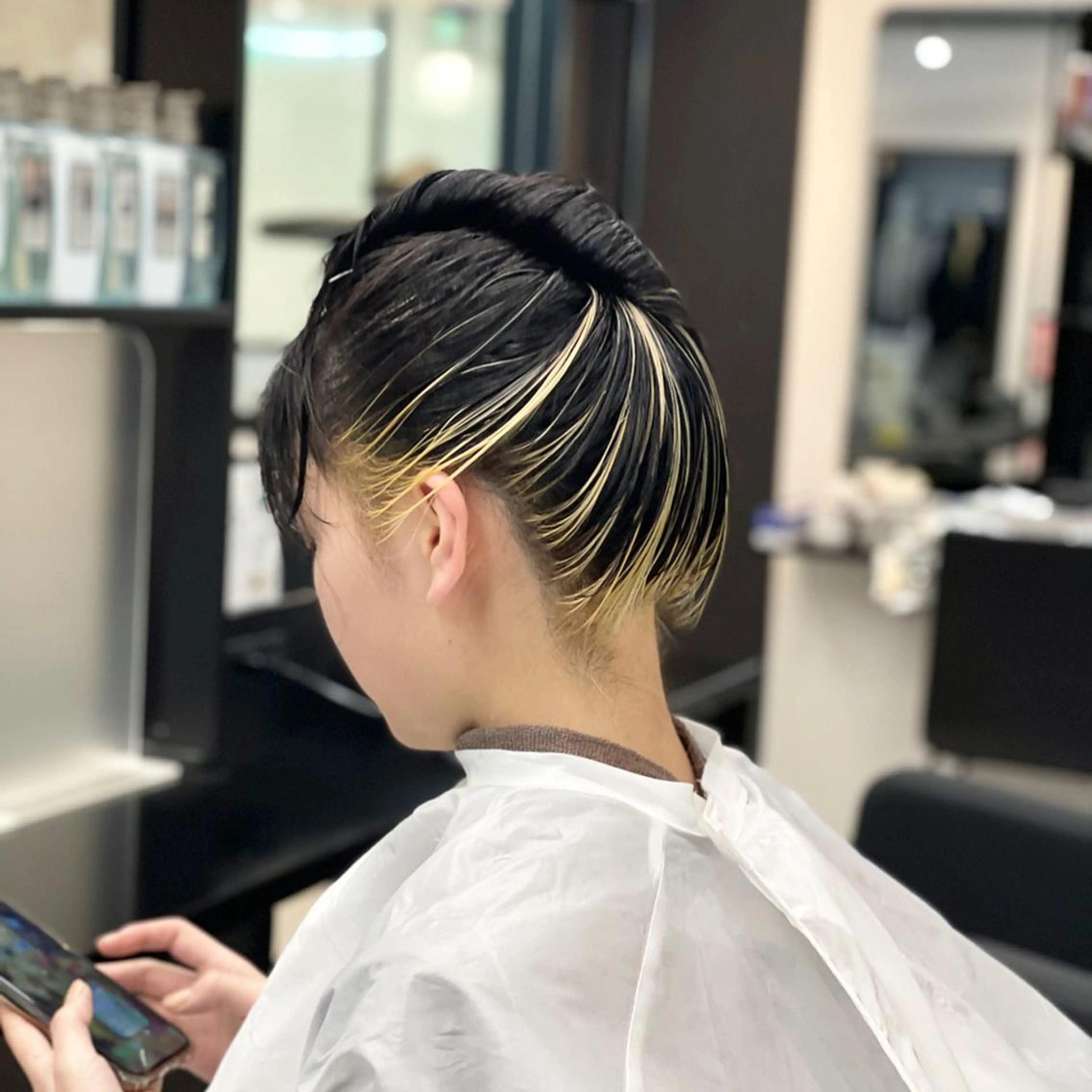 カラー MONIQA【モニカ】所属・名古屋ハイトーン/ 🐶ブリーチ専門店のヘアスタイル