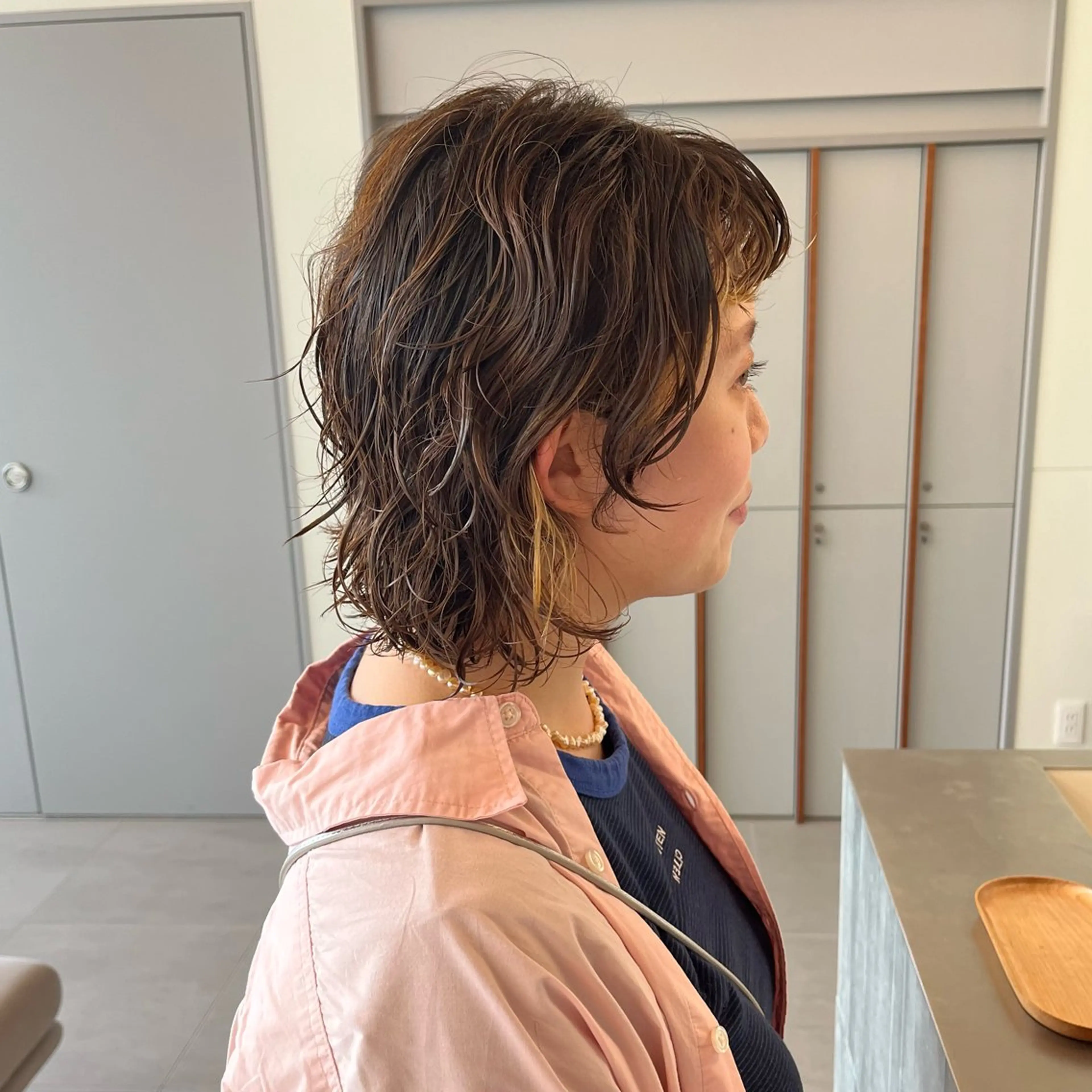 ミディアム パーマ ミディアムパーマ ニュアンスパーマ カット パーマ ブリーチ/レイヤー 🌻Mutsumiのヘアスタイル