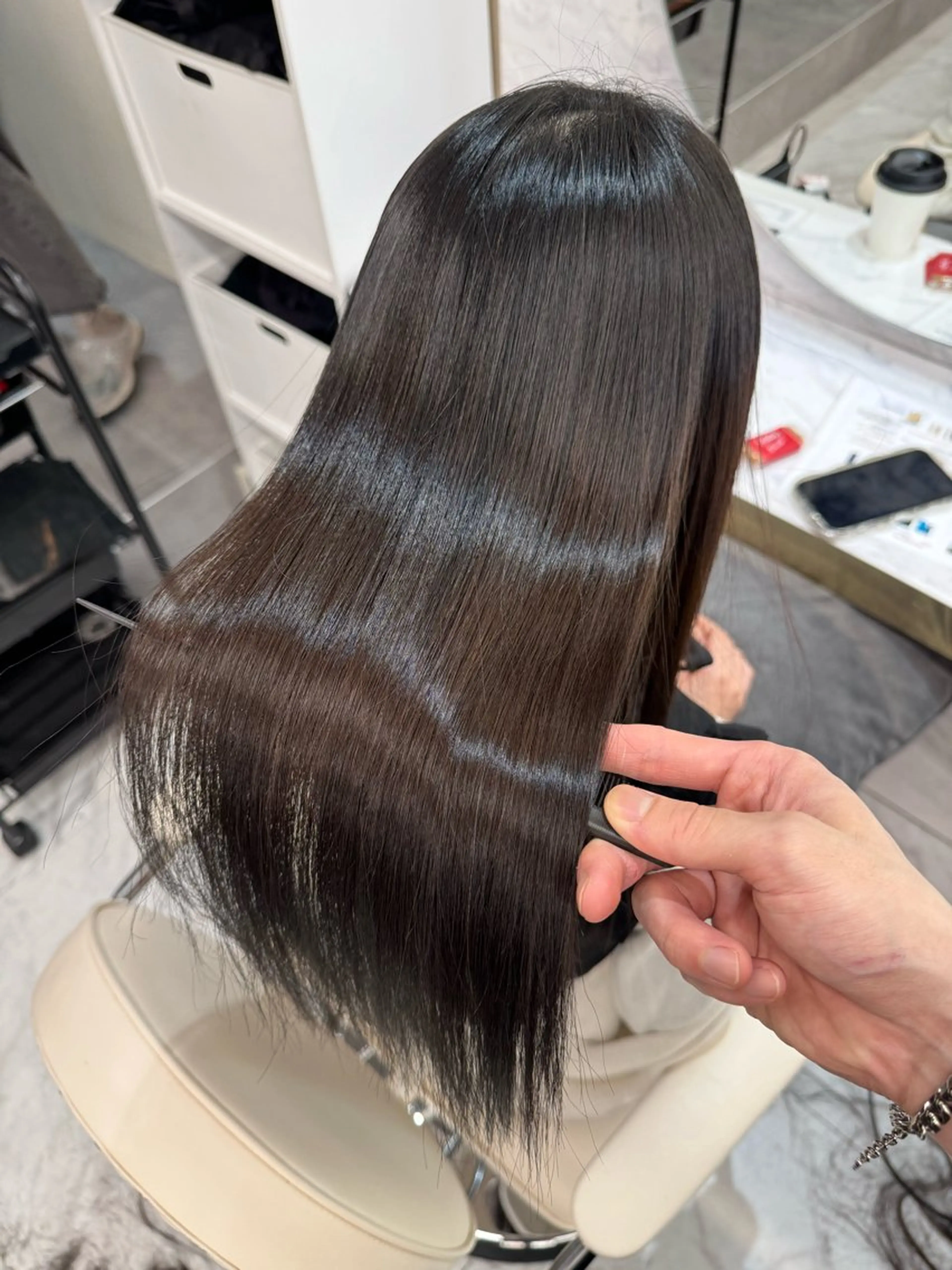 ロング 髪質改善縮毛矯正🫧 村上蒼生のヘアスタイル