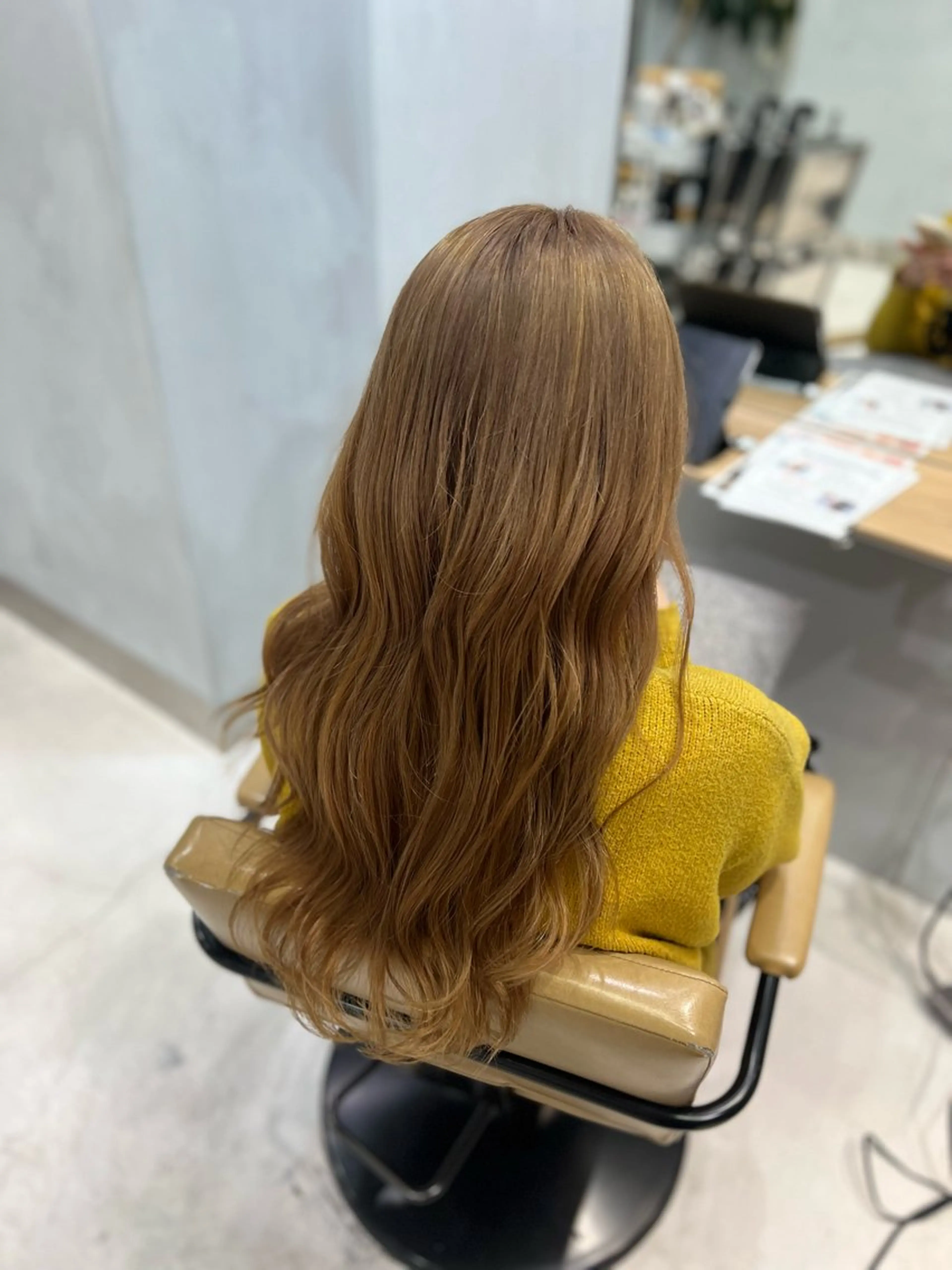 ロング カラー ダブルカラー ハイトーンカラー ヘアカラー シミズ リホのヘアスタイル