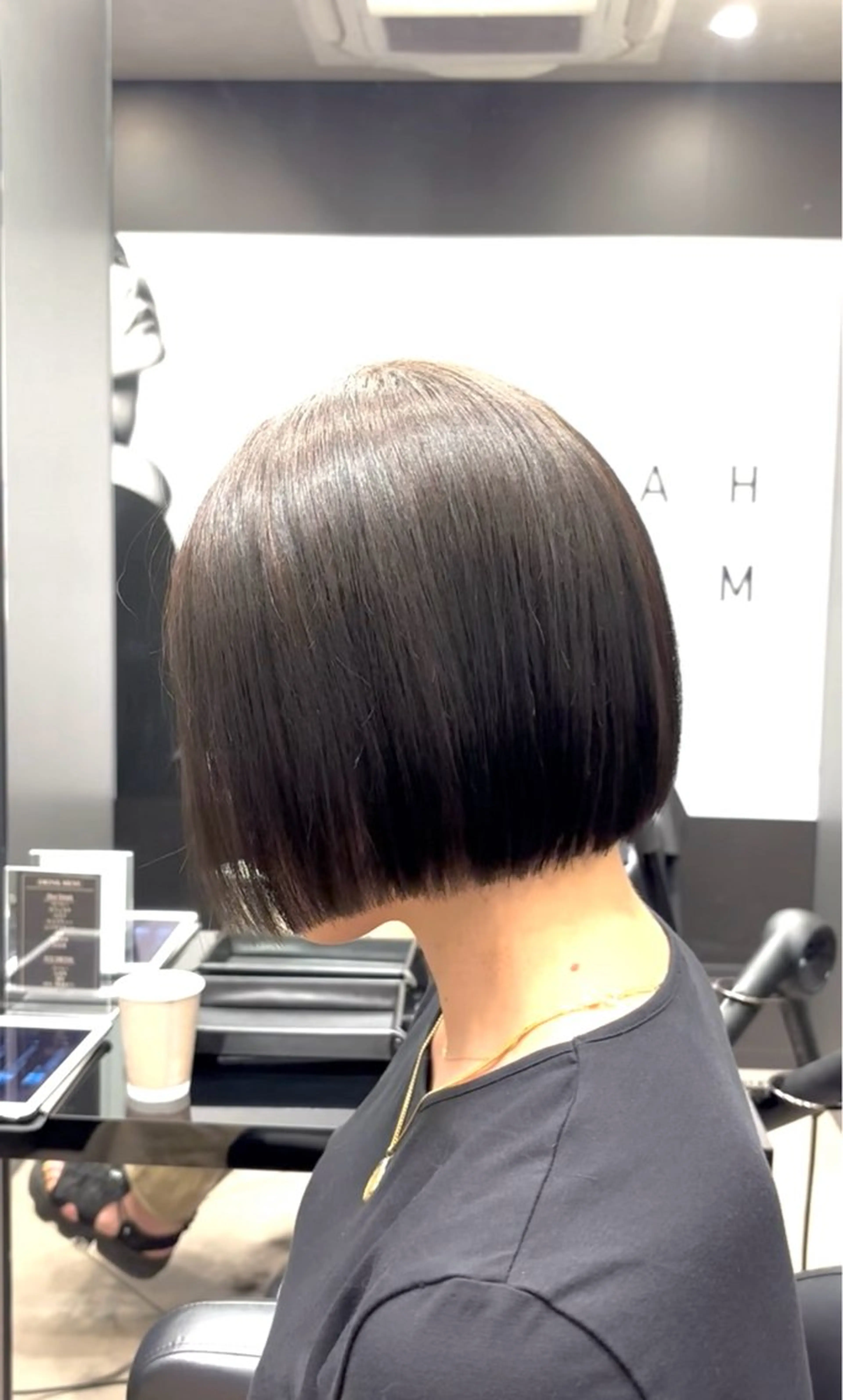 ショート ボブ 縮毛矯正 カット 縮毛矯正 HARUKI  MINATO Japan広島紙屋町店所属・hmj紙屋町店 脊戸智志のエステ・リラクイメージ