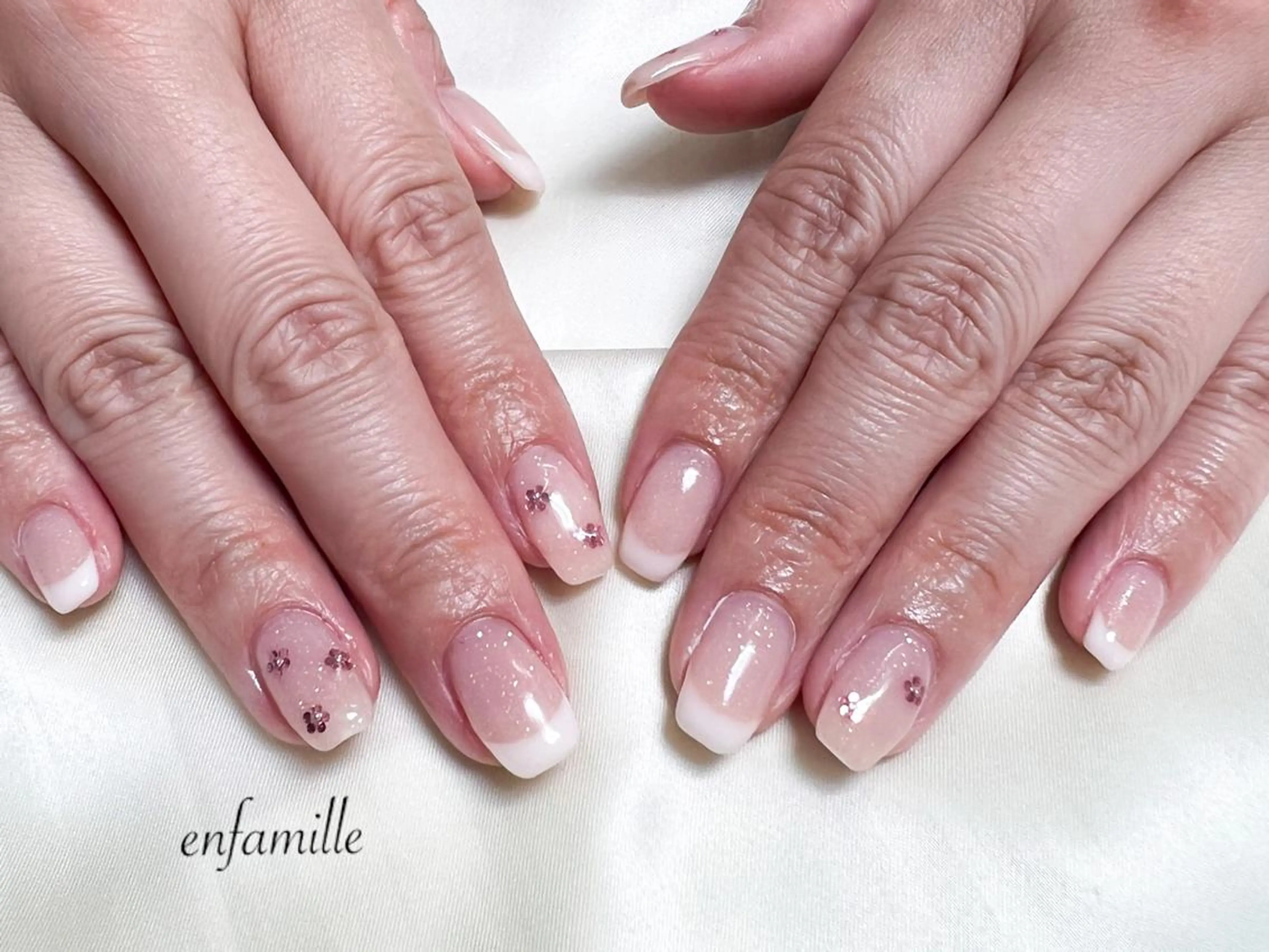 ネイル ハンドネイル nail salon en familleのネイルデザイン