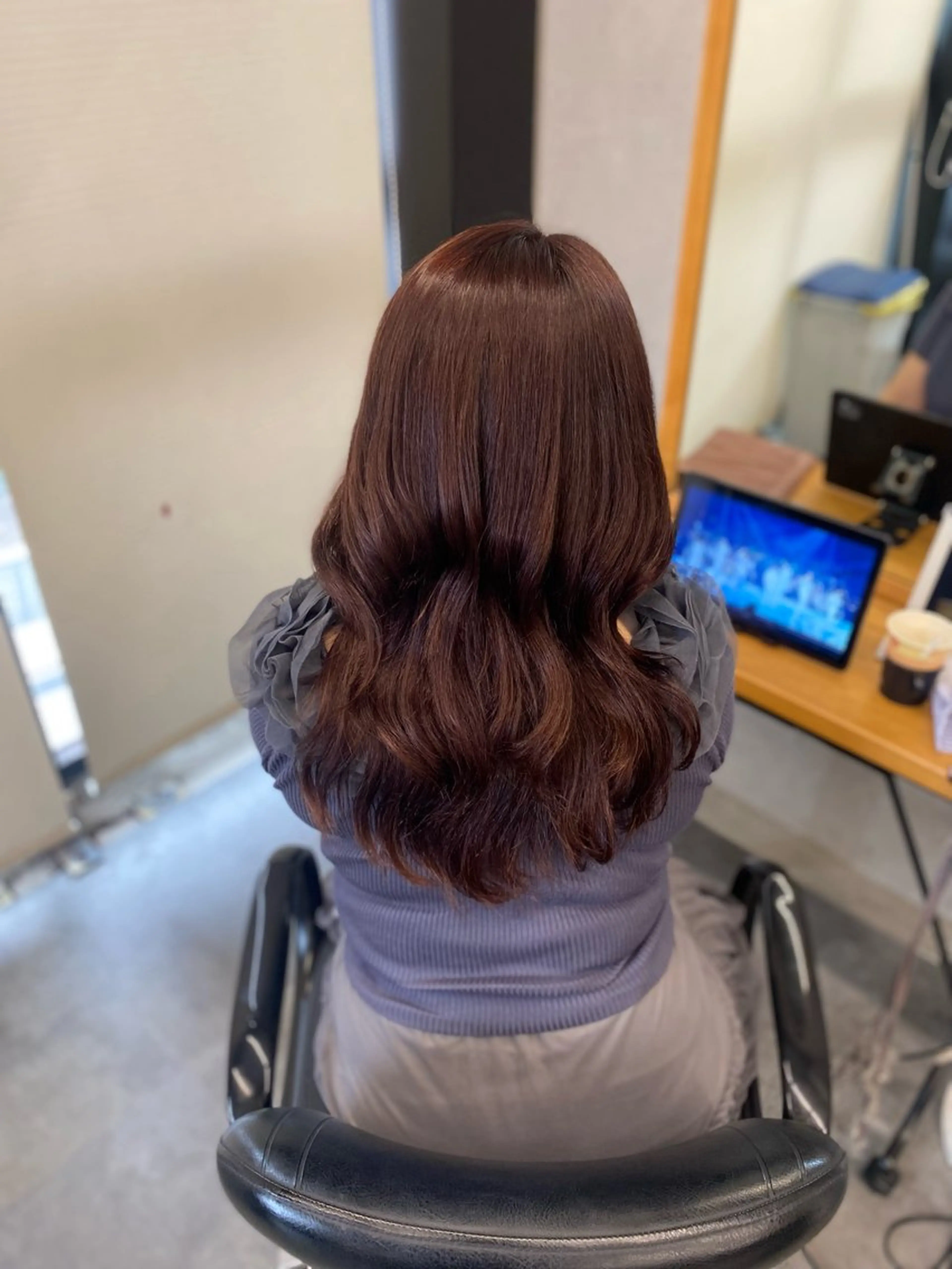 カラー 菅 凜のヘアスタイル