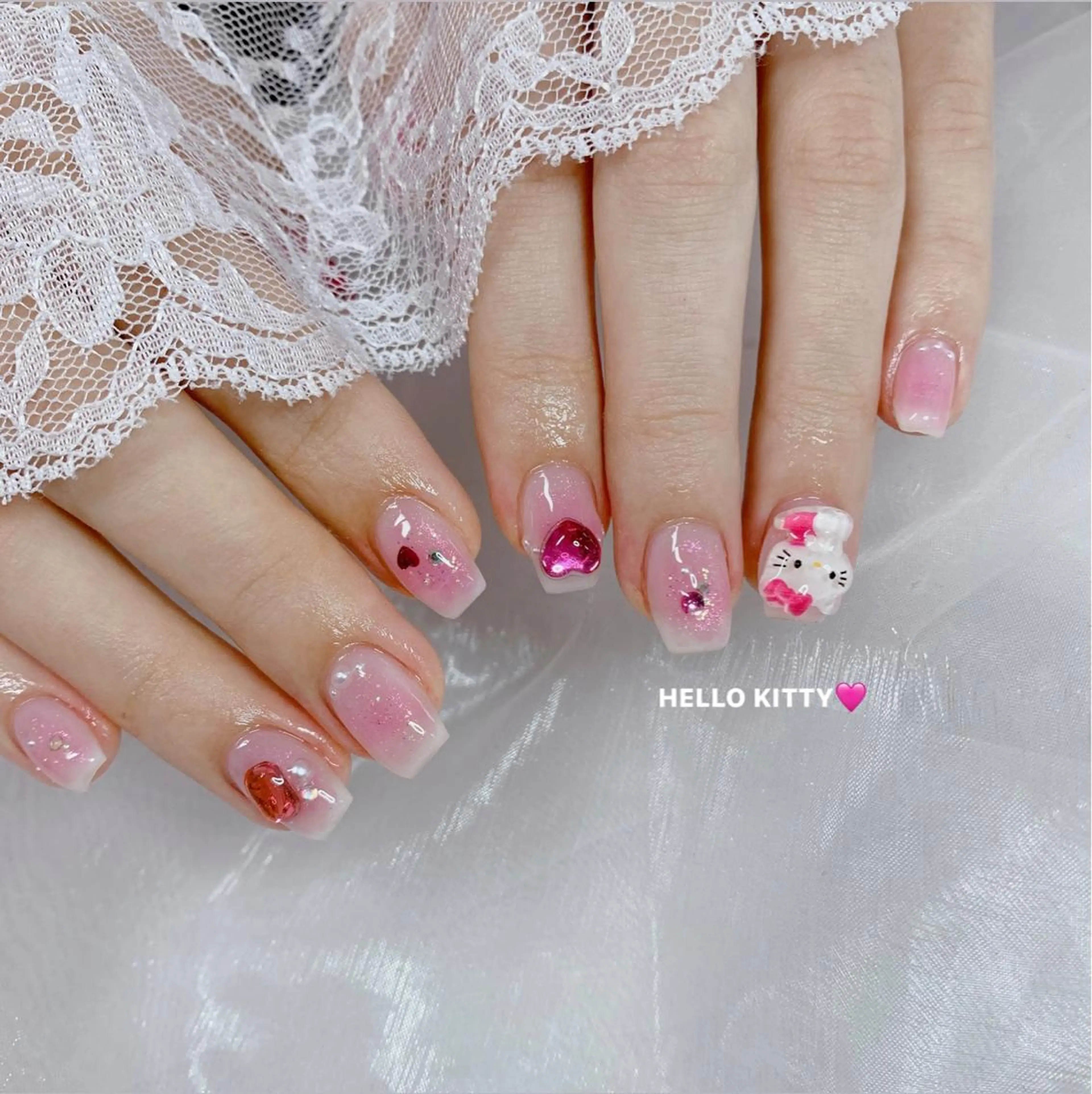 ネイル ハンドネイル La neige* yuki 🥯🍑のネイルデザイン