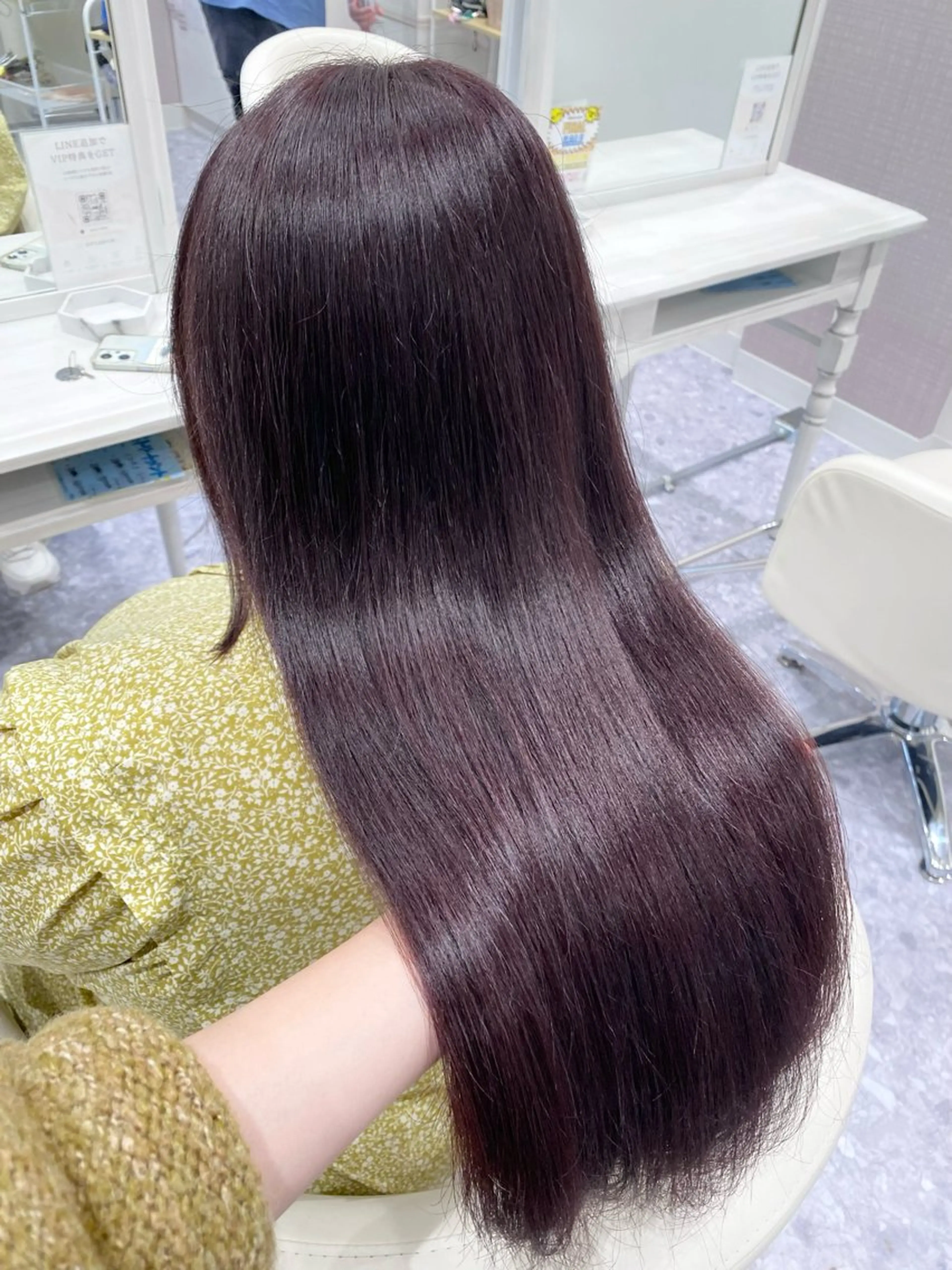 ロング カラー 山本 珠里のヘアスタイル